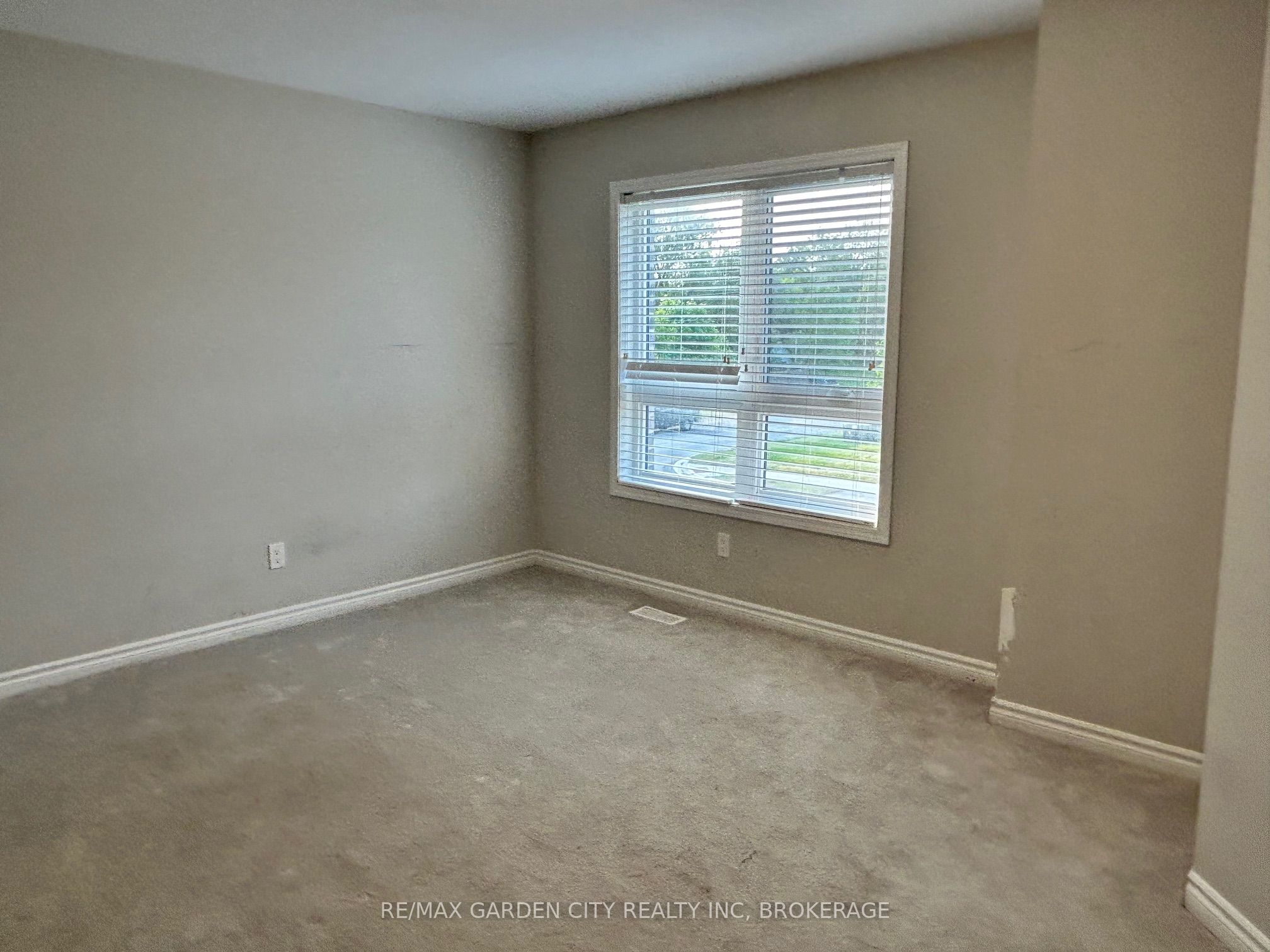 182 Broadway Lane 8 Property Photo 18