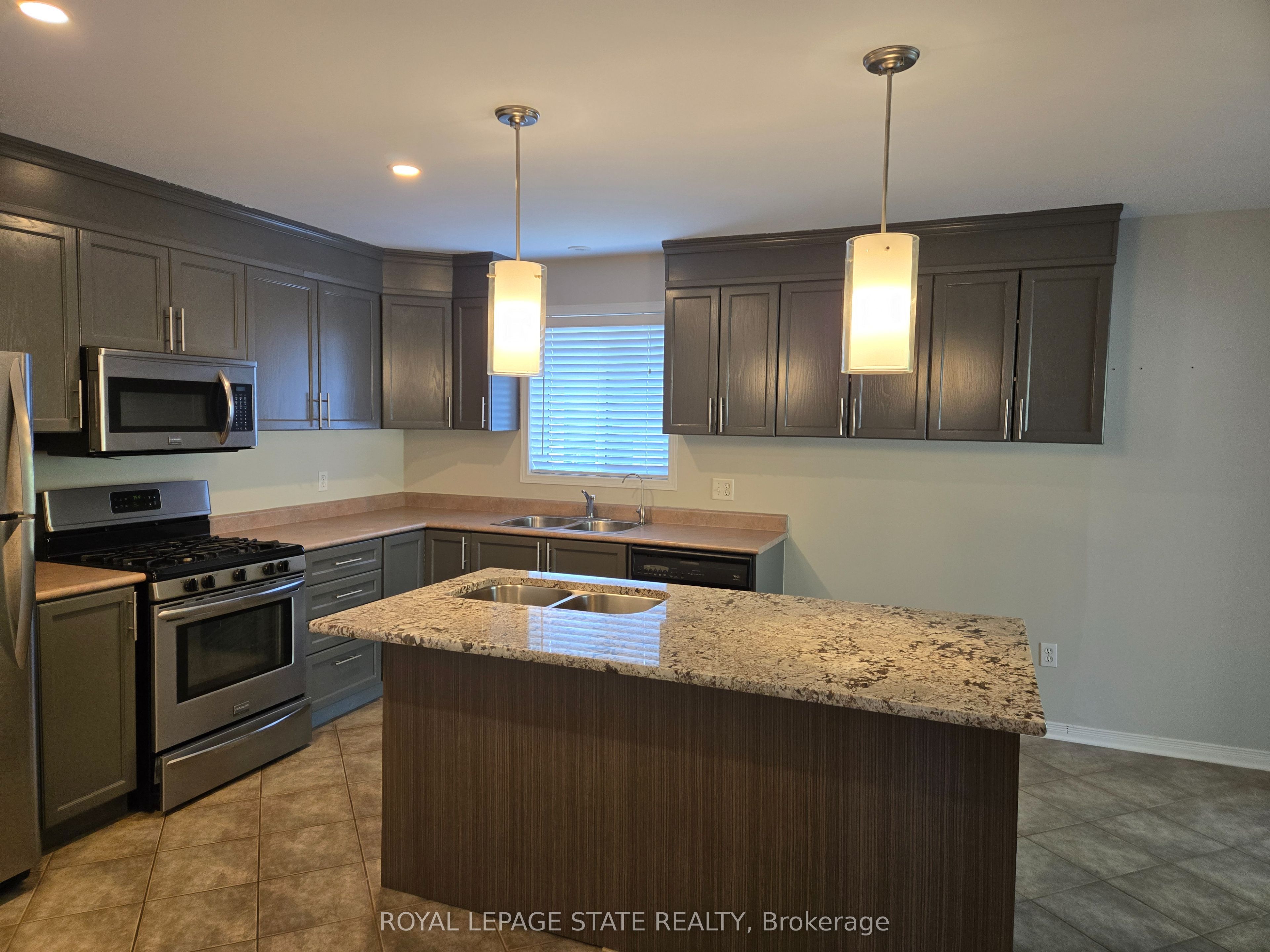 73 Foxtail Avenue Property Photo 6