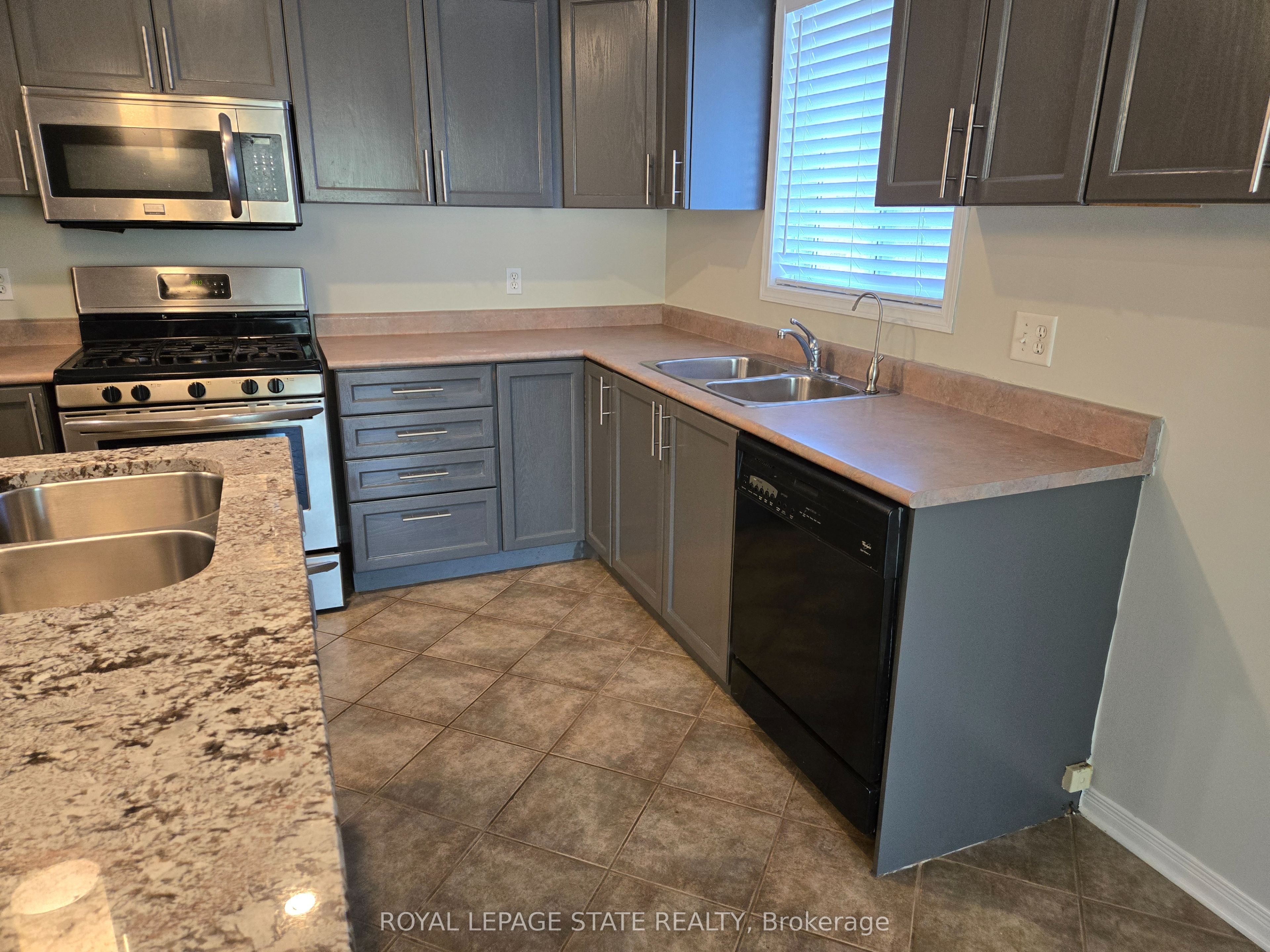 73 Foxtail Avenue Property Photo 8
