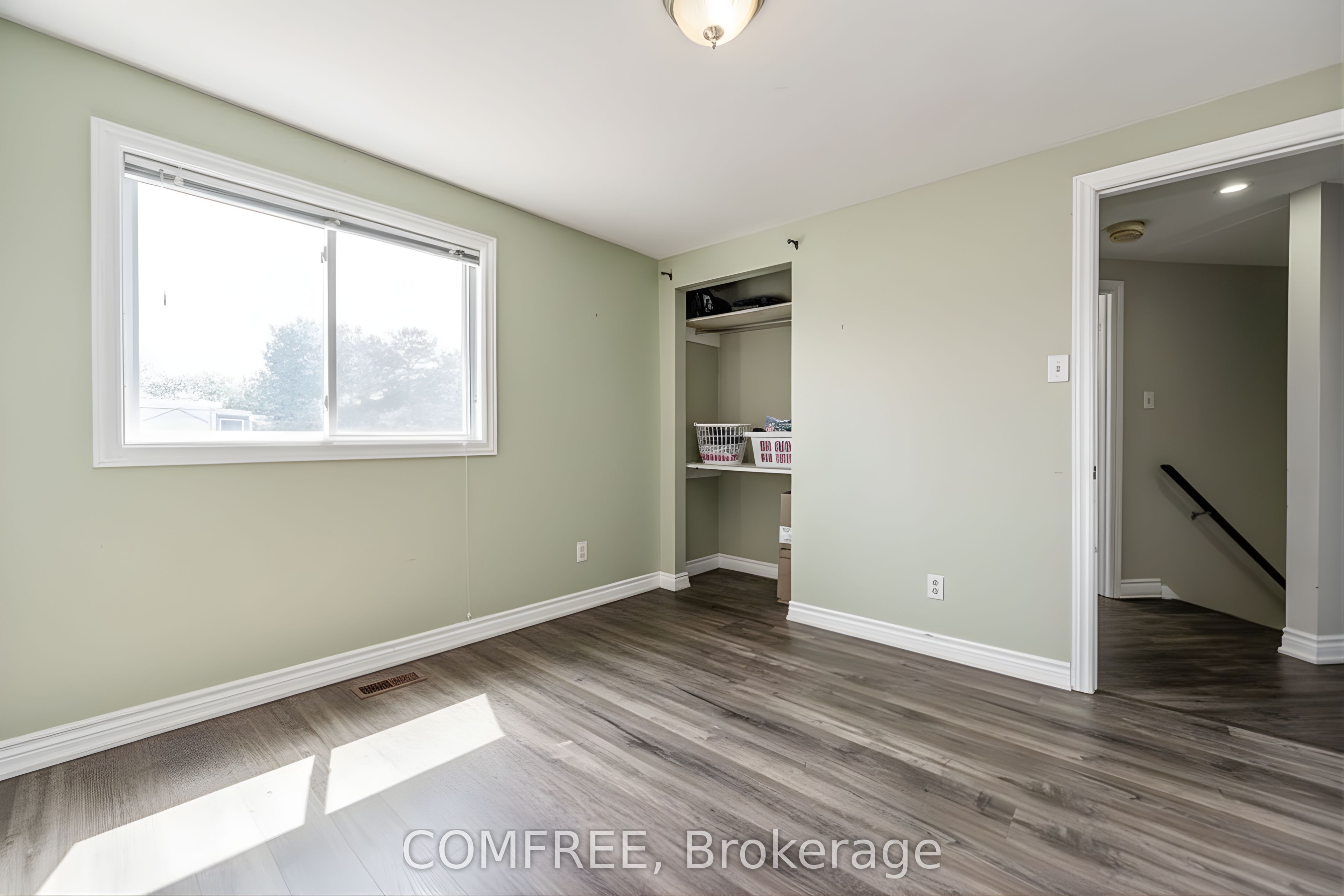 60 Elmsdale Drive 26 Property Photo 3