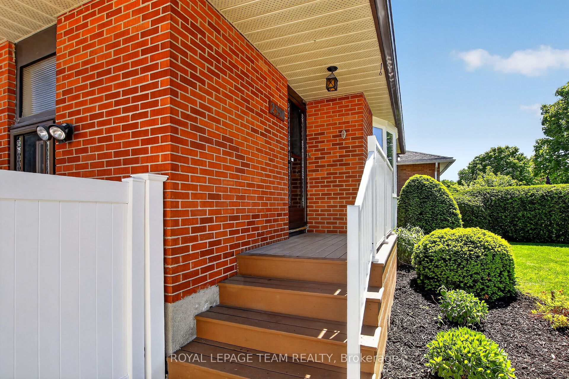 2390 Cheshire Road Property Photo 4