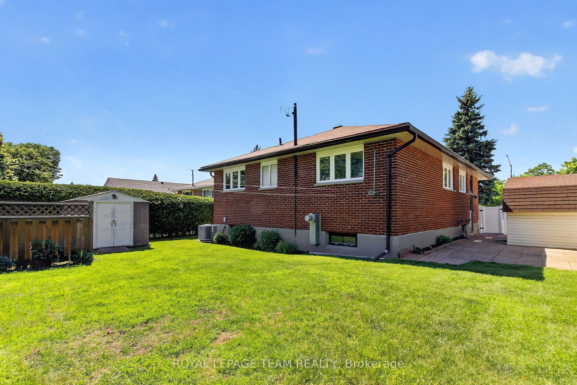 2390 Cheshire Road Property Photo 6