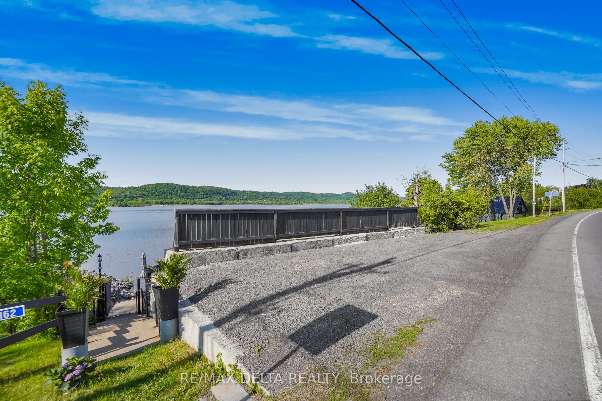 162 Front Road W Property Photo 6