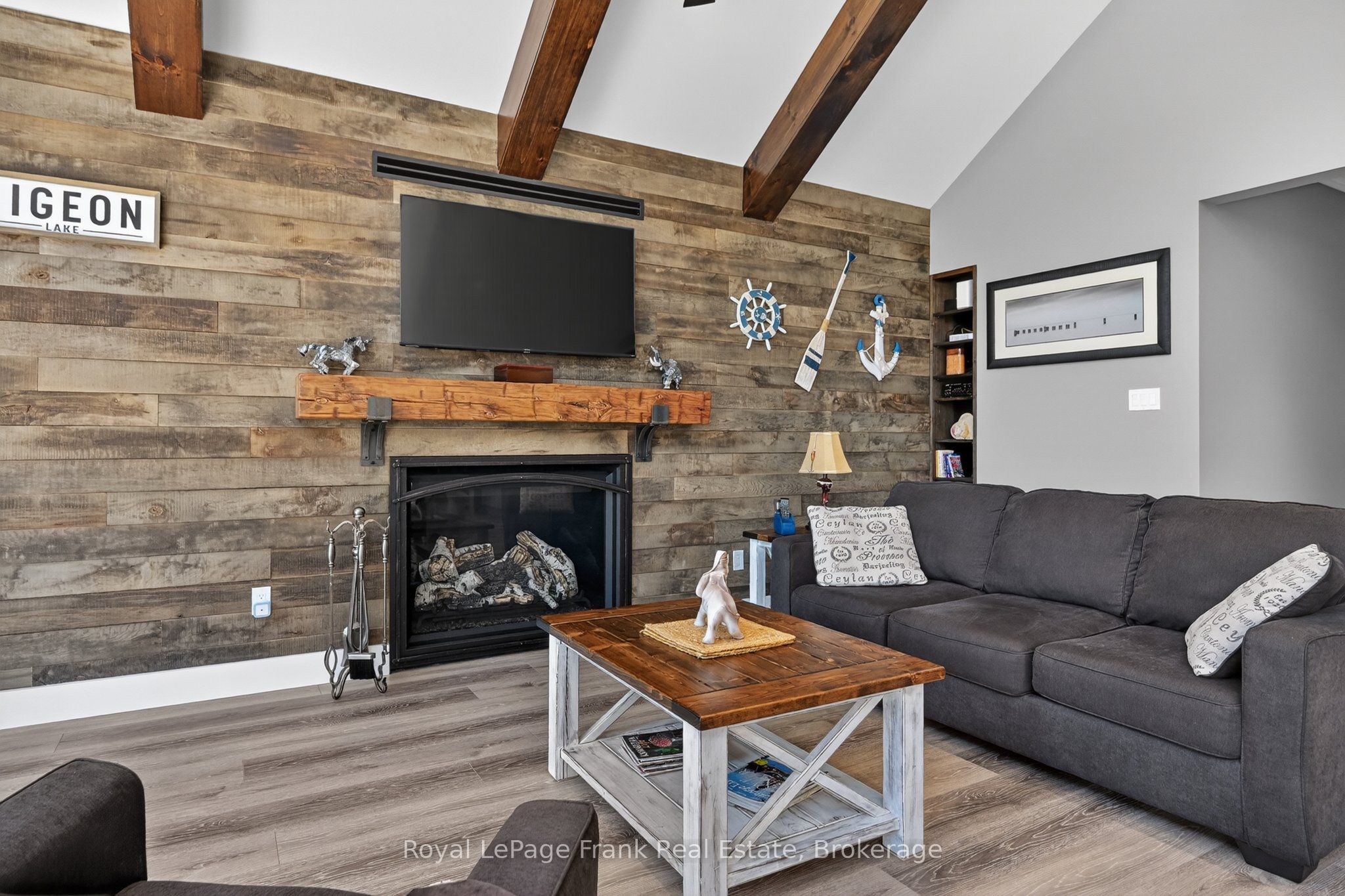 210 Lakeshore Drive Property Photo 19