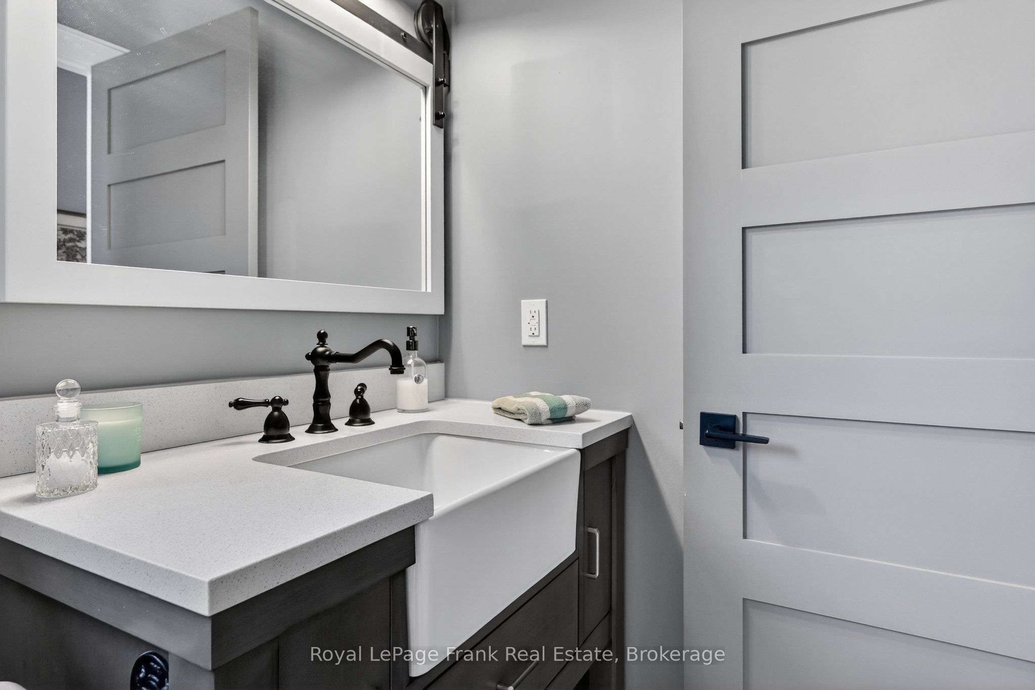 210 Lakeshore Drive Property Photo 26