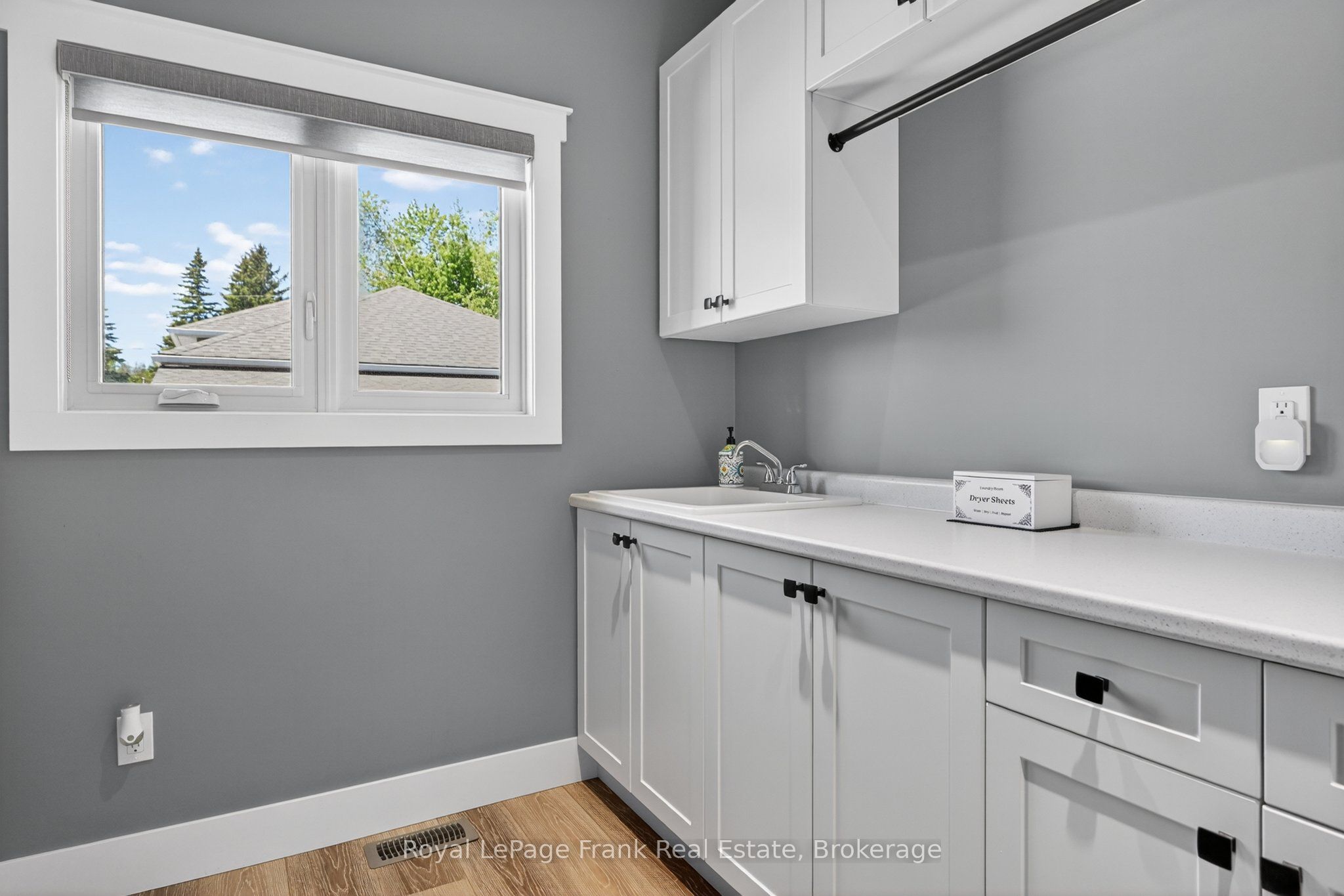 210 Lakeshore Drive Property Photo 28