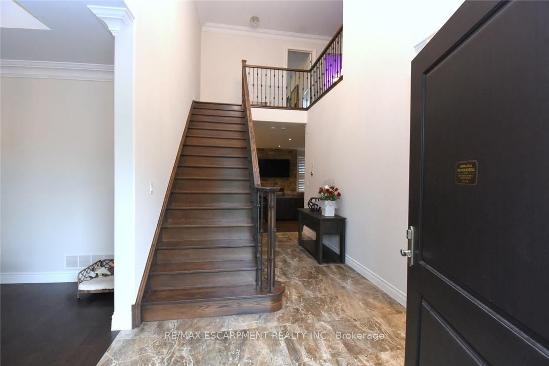 708 Winston Road Property Photo 6
