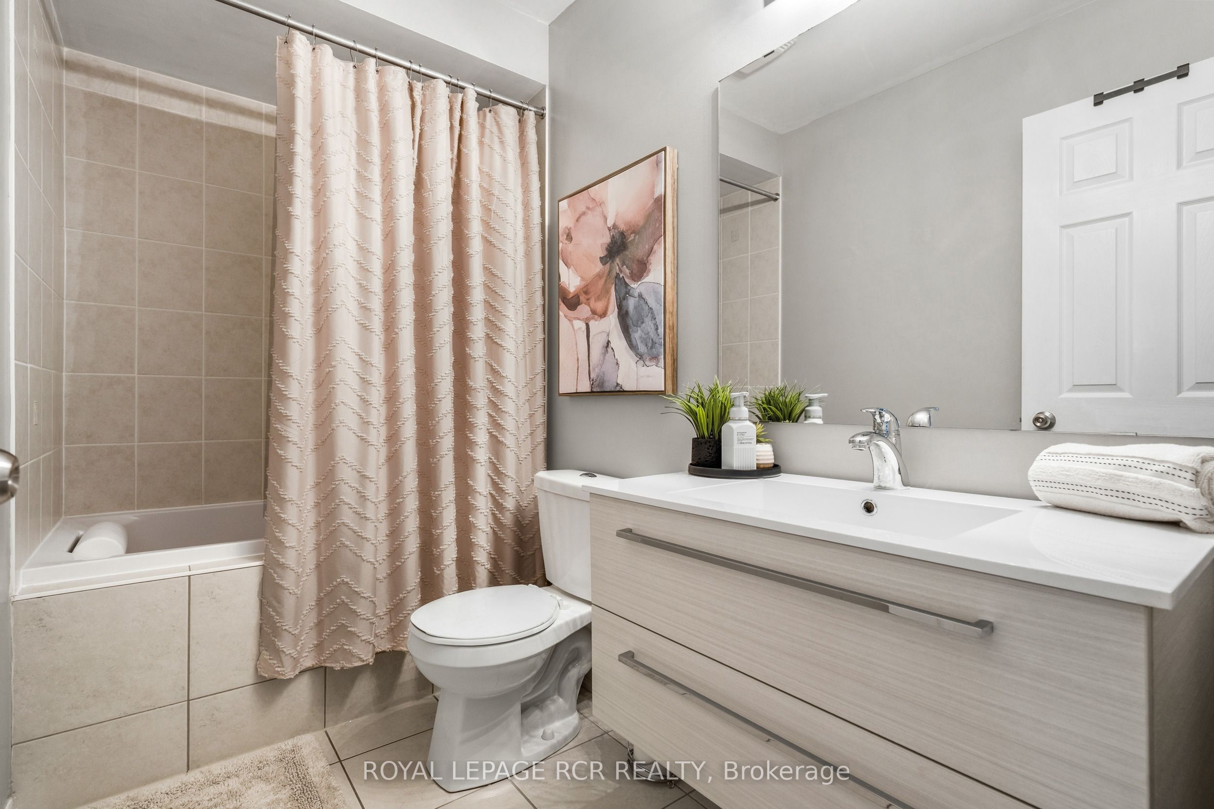 77 Cathedral Court Property Photo 33