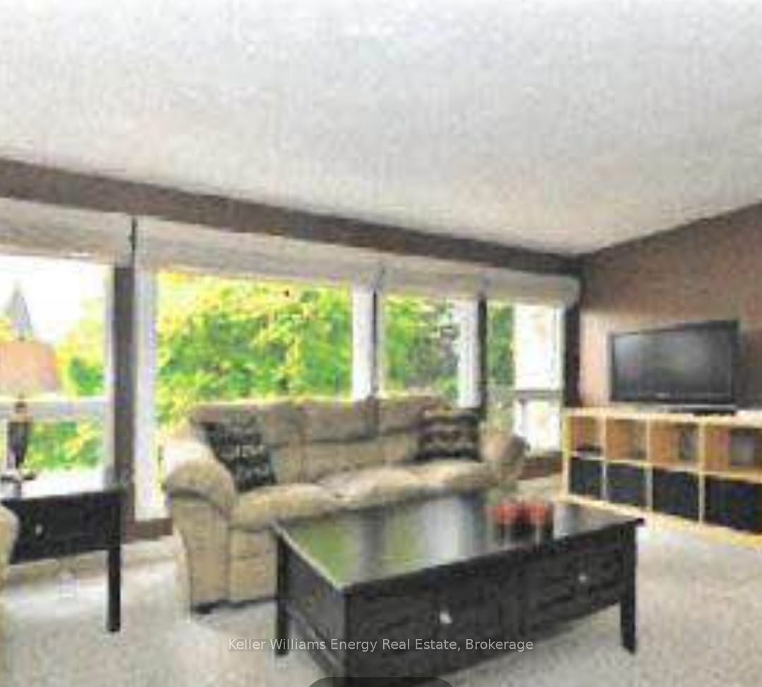 12 Chiddington Gate Property Photo 8