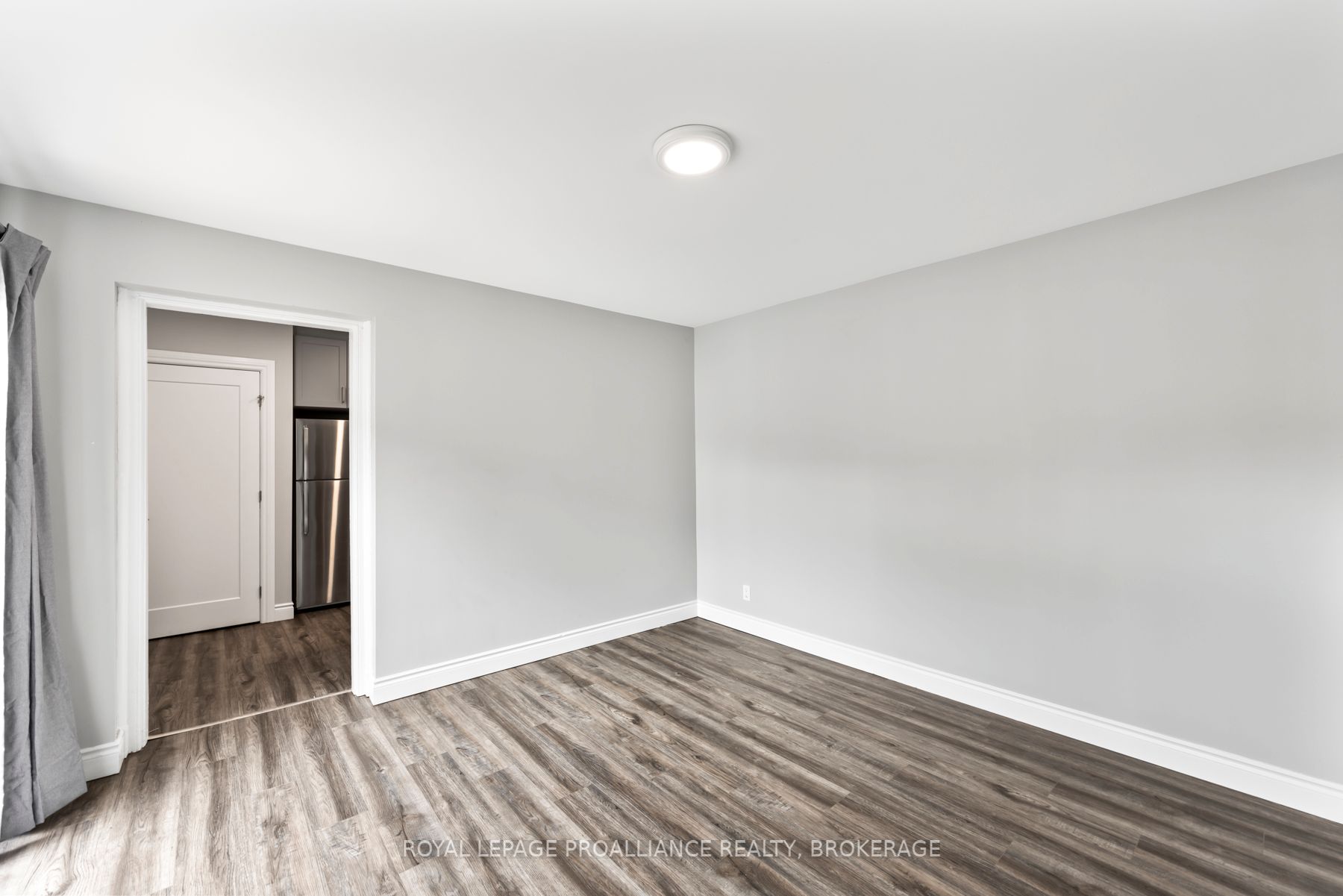93 Division Street Property Photo 33