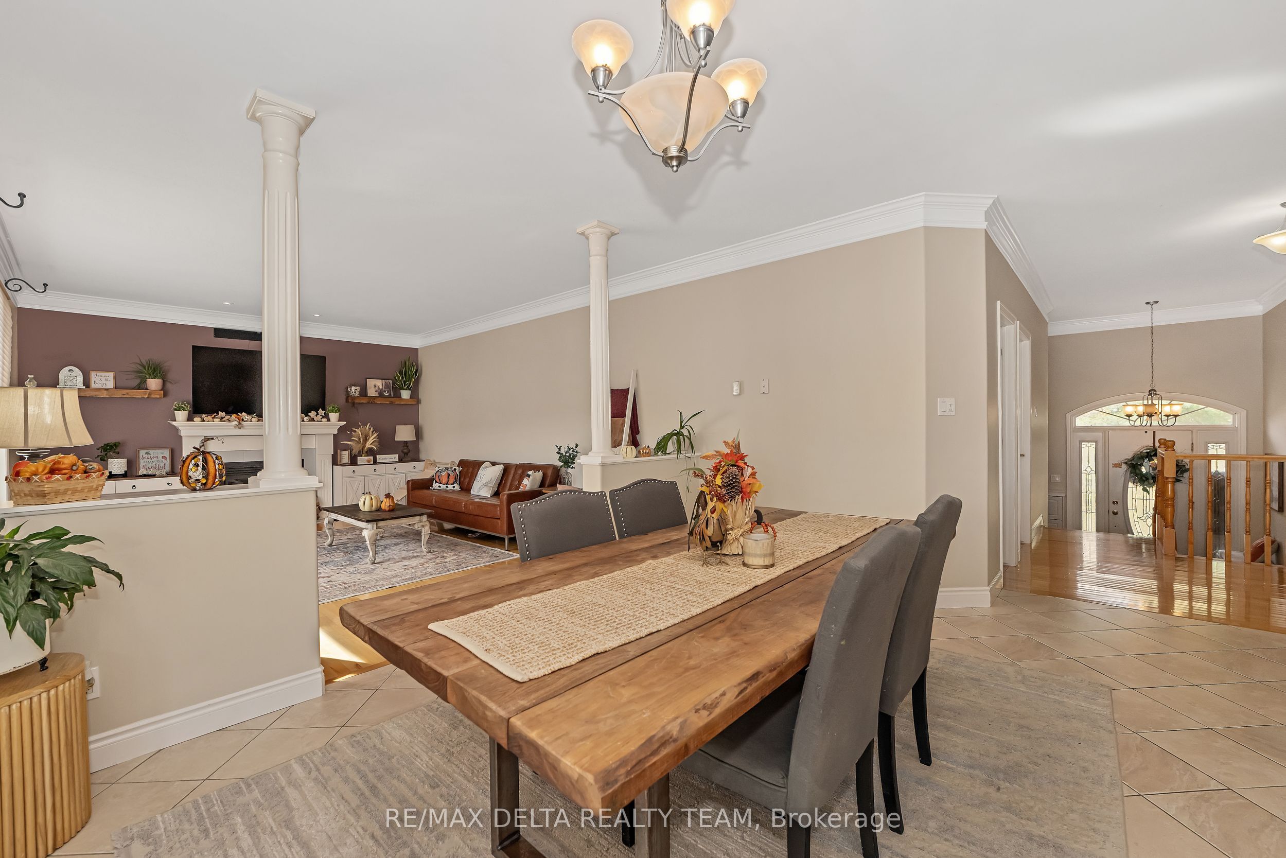 3782 Etienne Road Property Photo 3