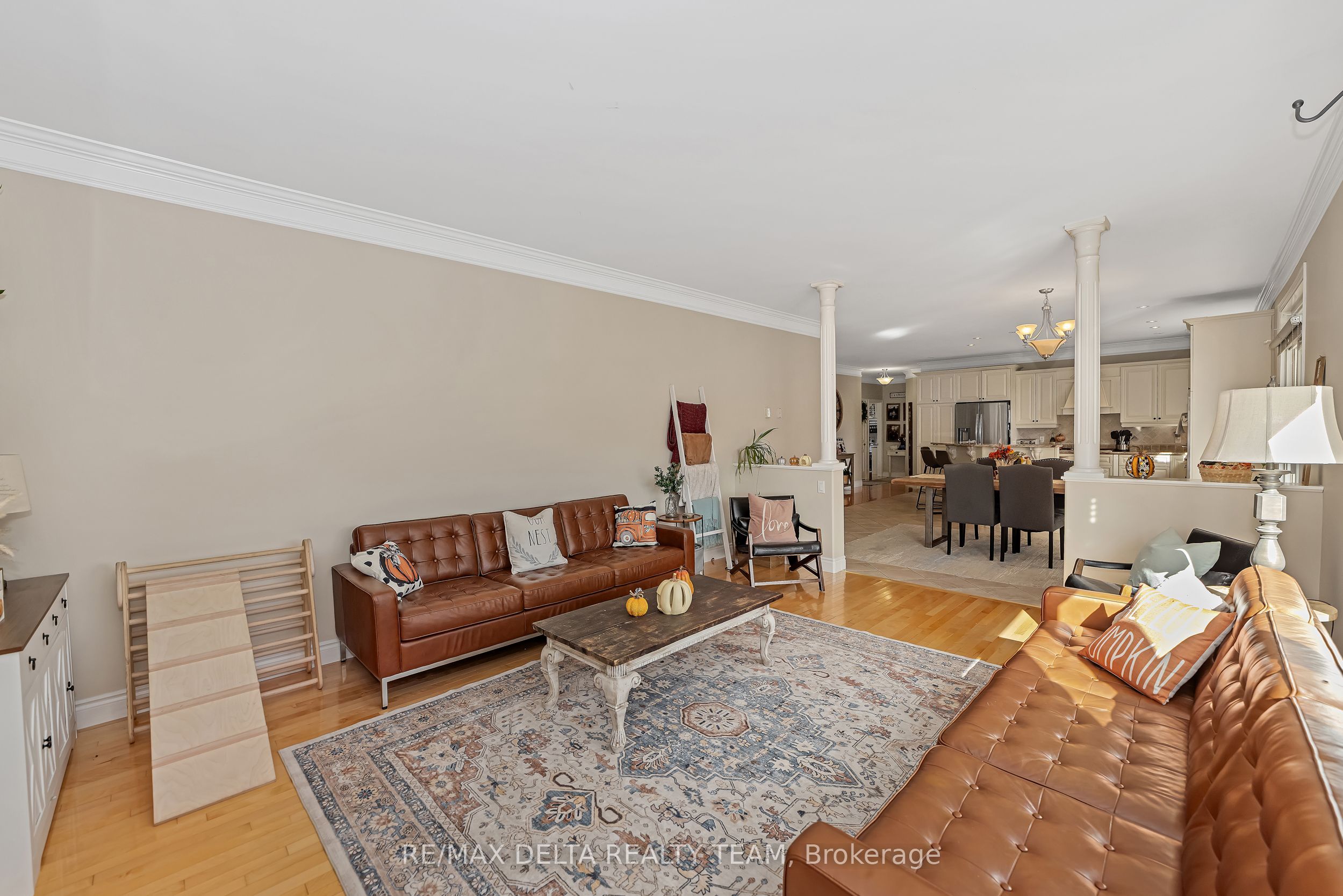 3782 Etienne Road Property Photo 11