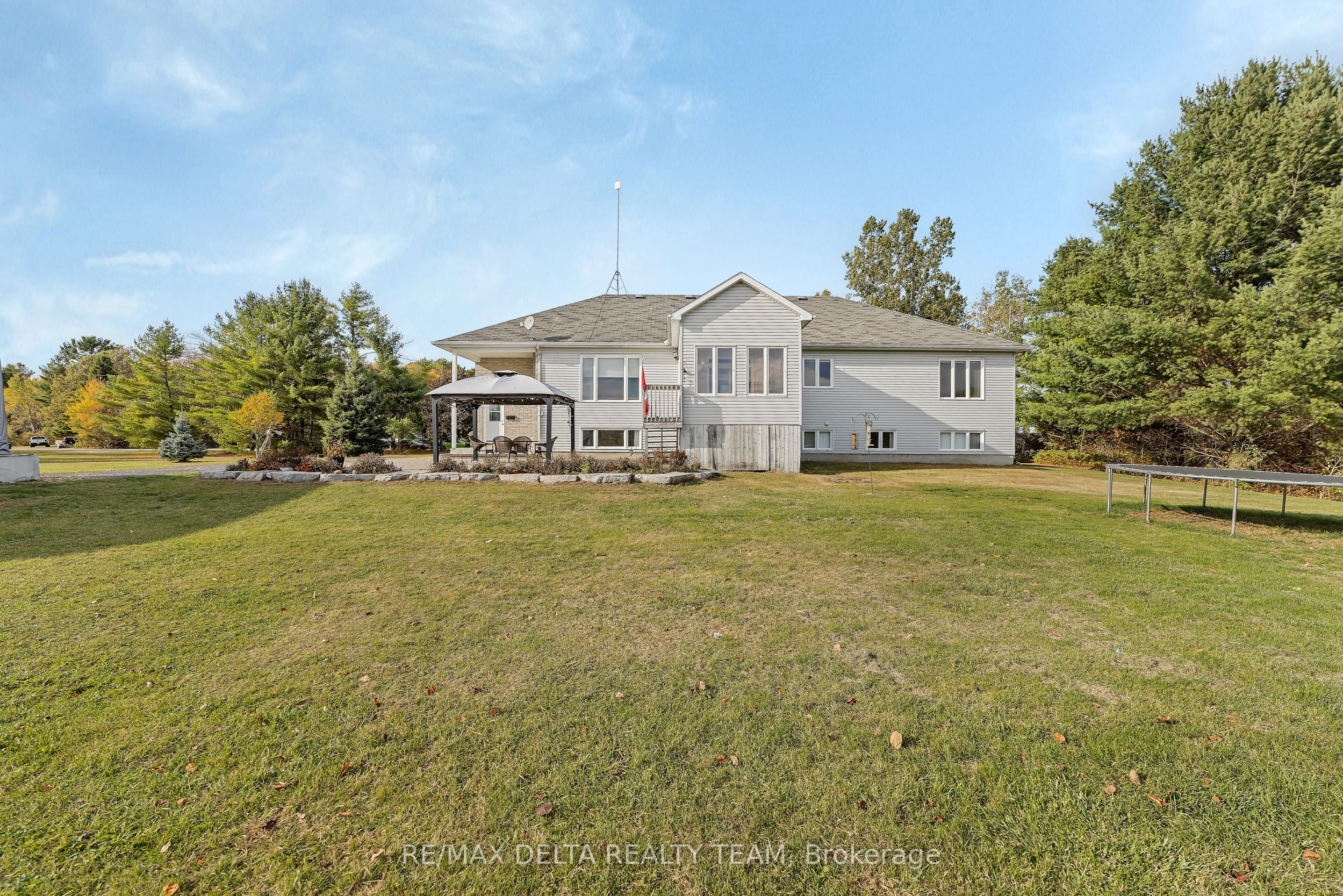 3782 Etienne Road Property Photo 34
