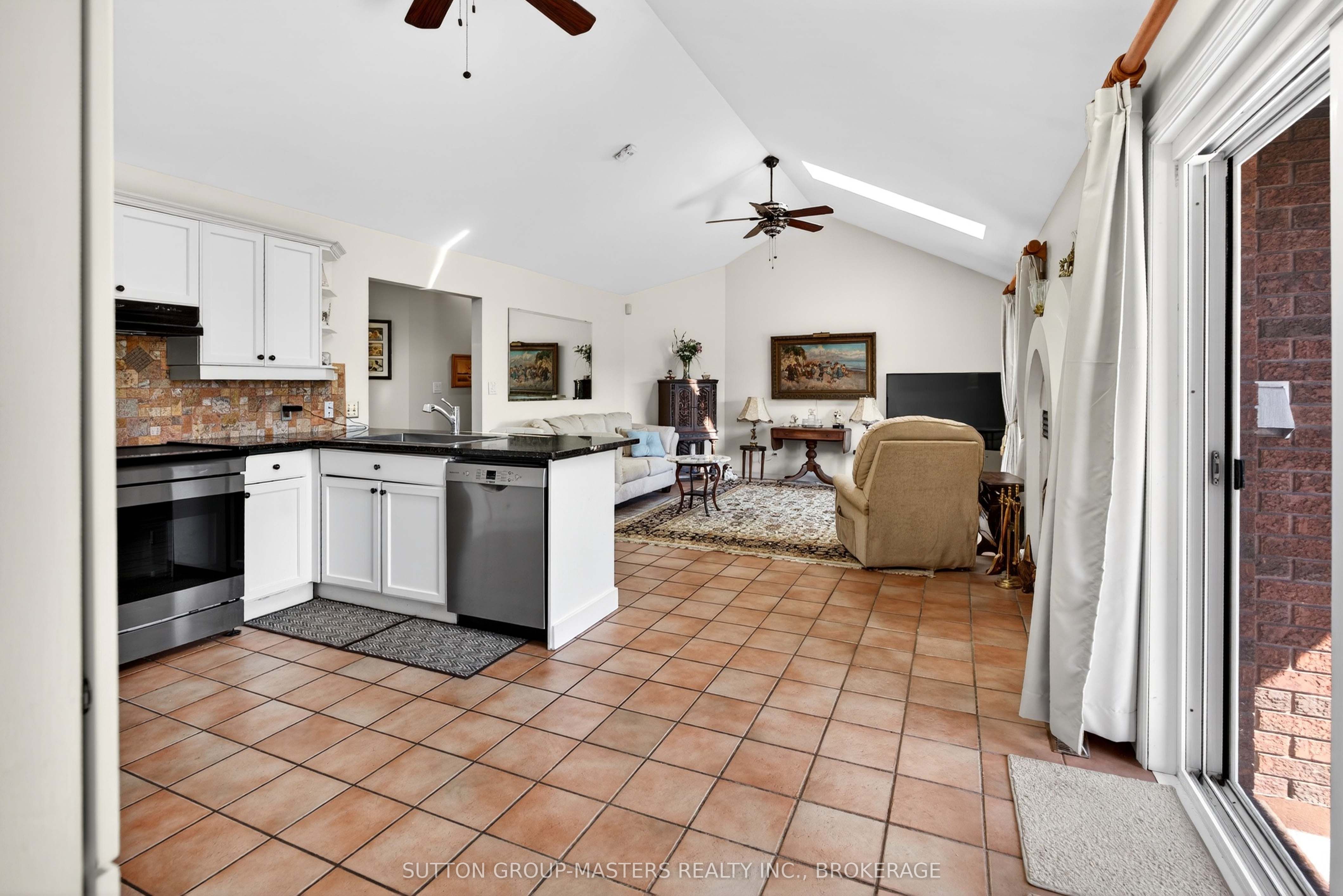 911 School Road Property Photo 16