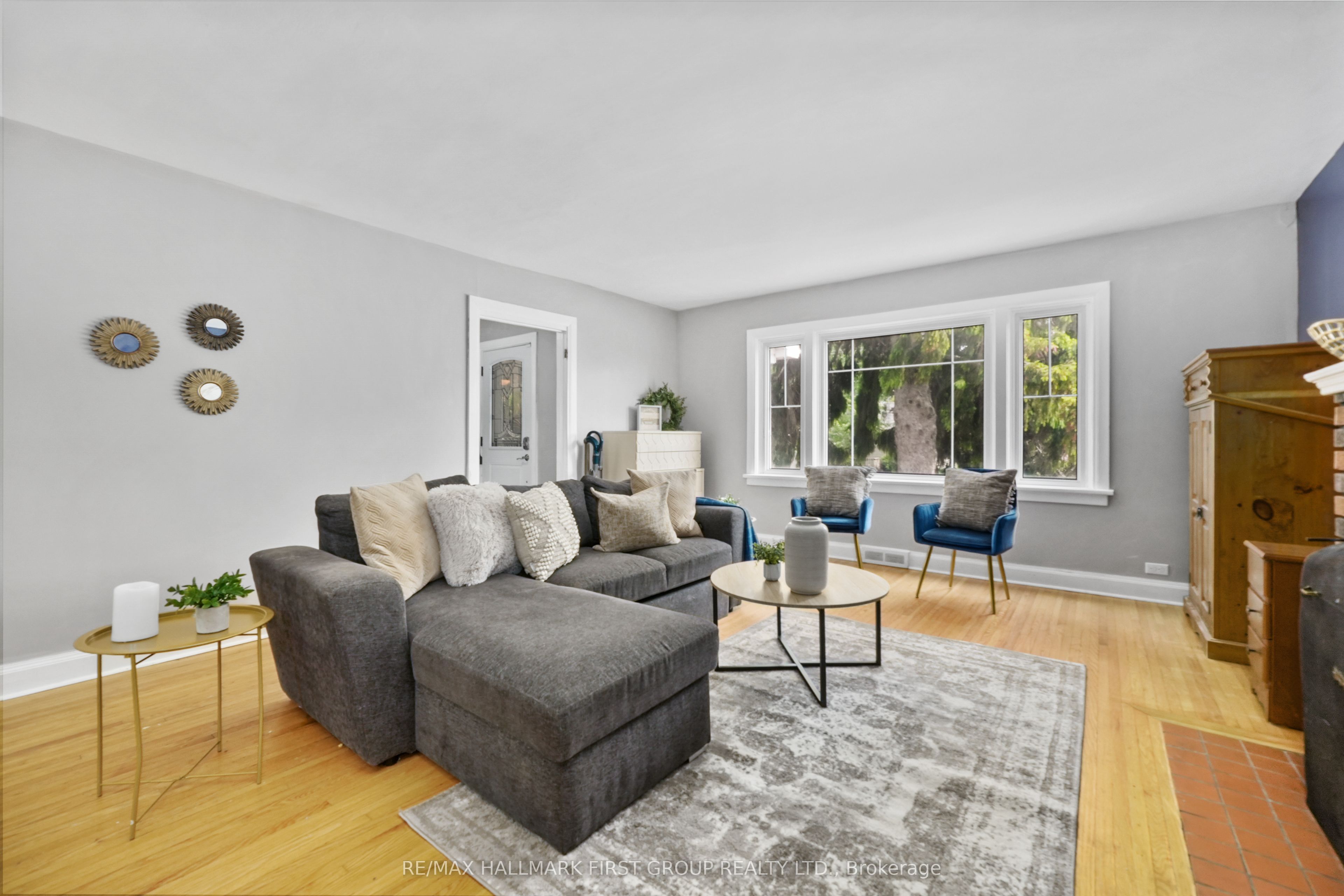 28 King Street W Property Photo 10
