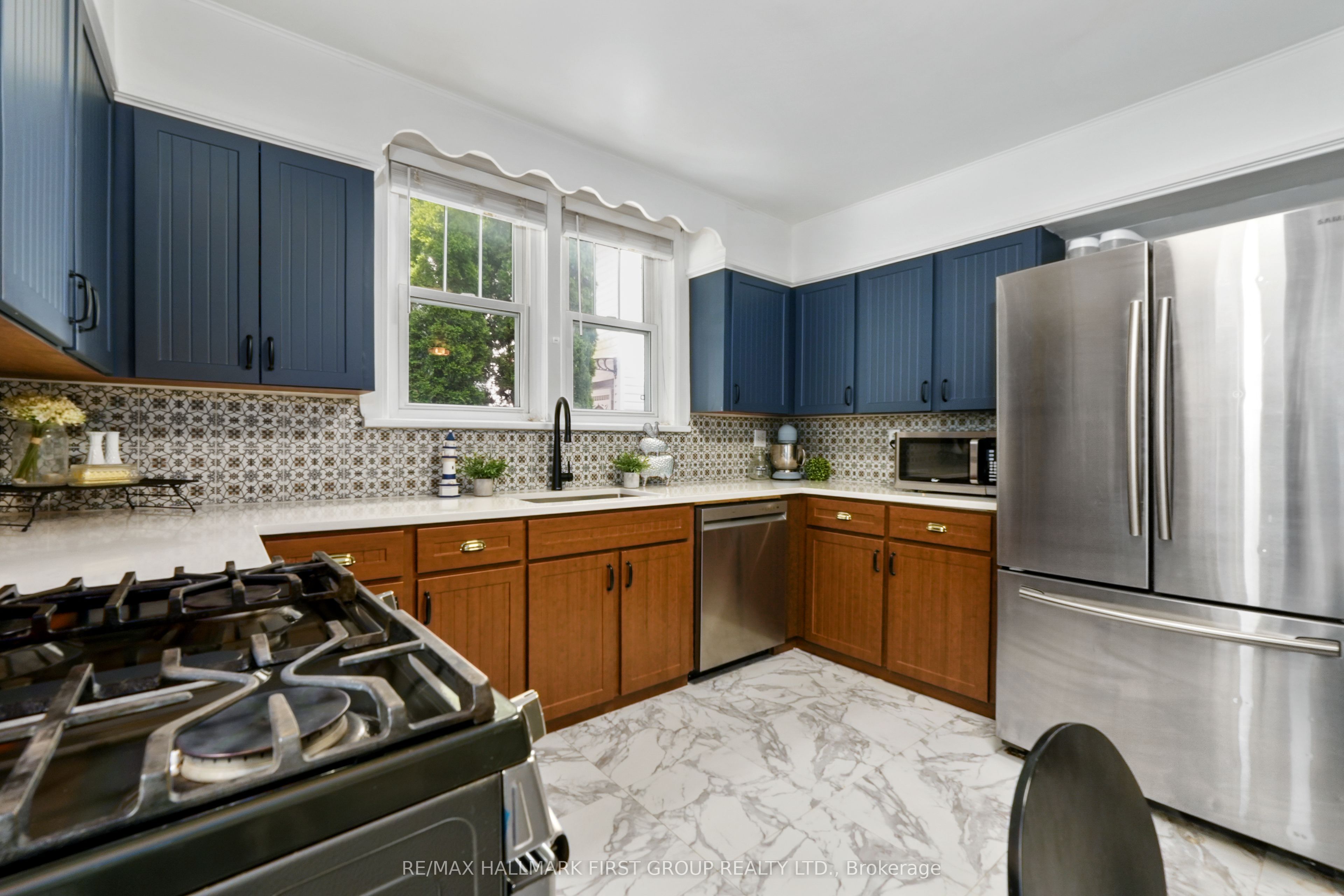 28 King Street W Property Photo 15