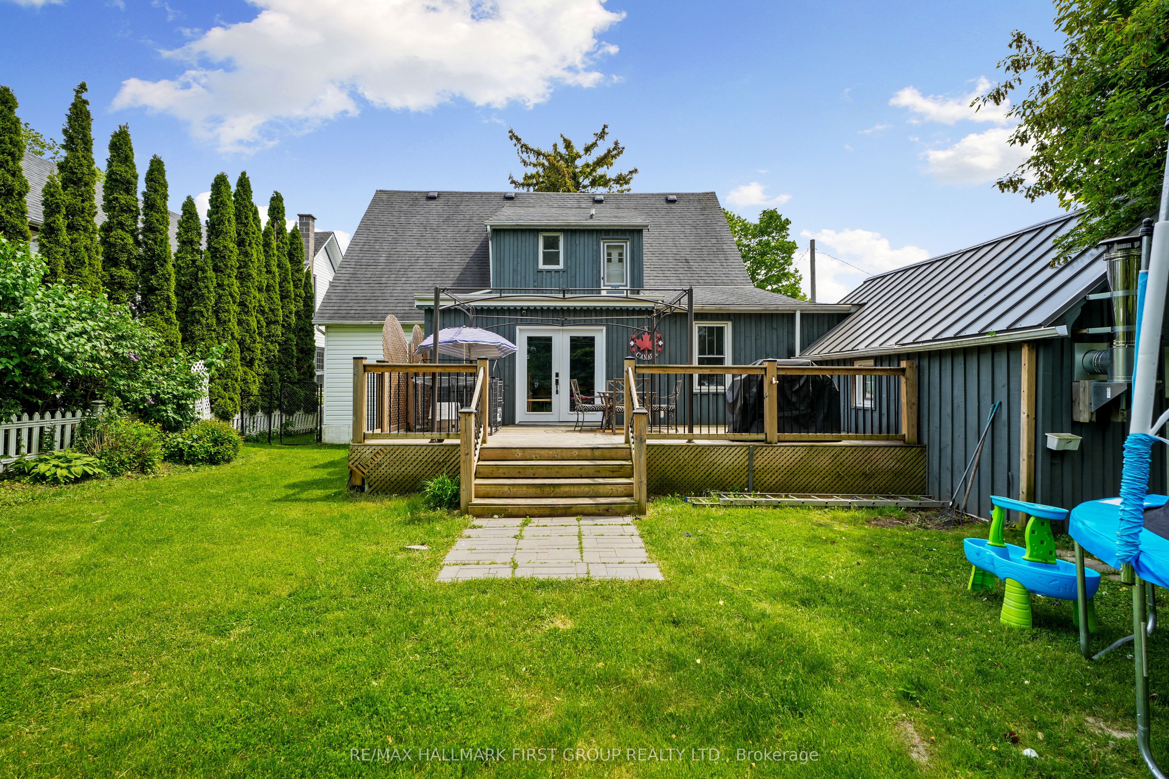 28 King Street W Property Photo 33