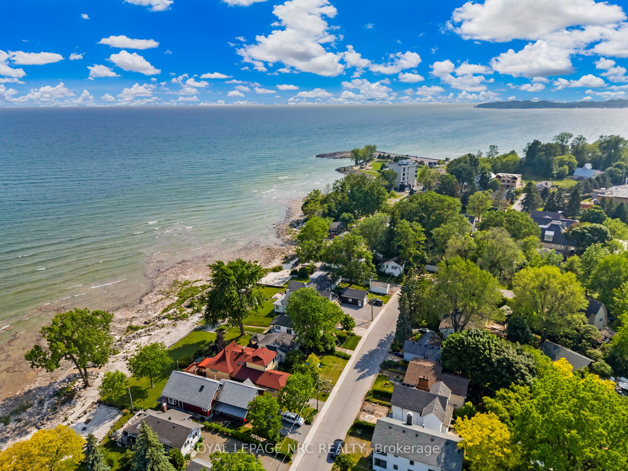 3765 Crystal Beach Drive Property Photo 4