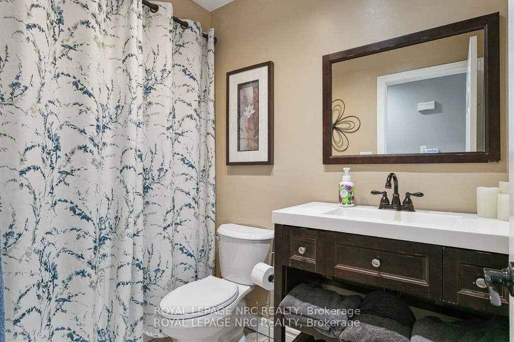 5240 Marcel Crescent Property Photo 21