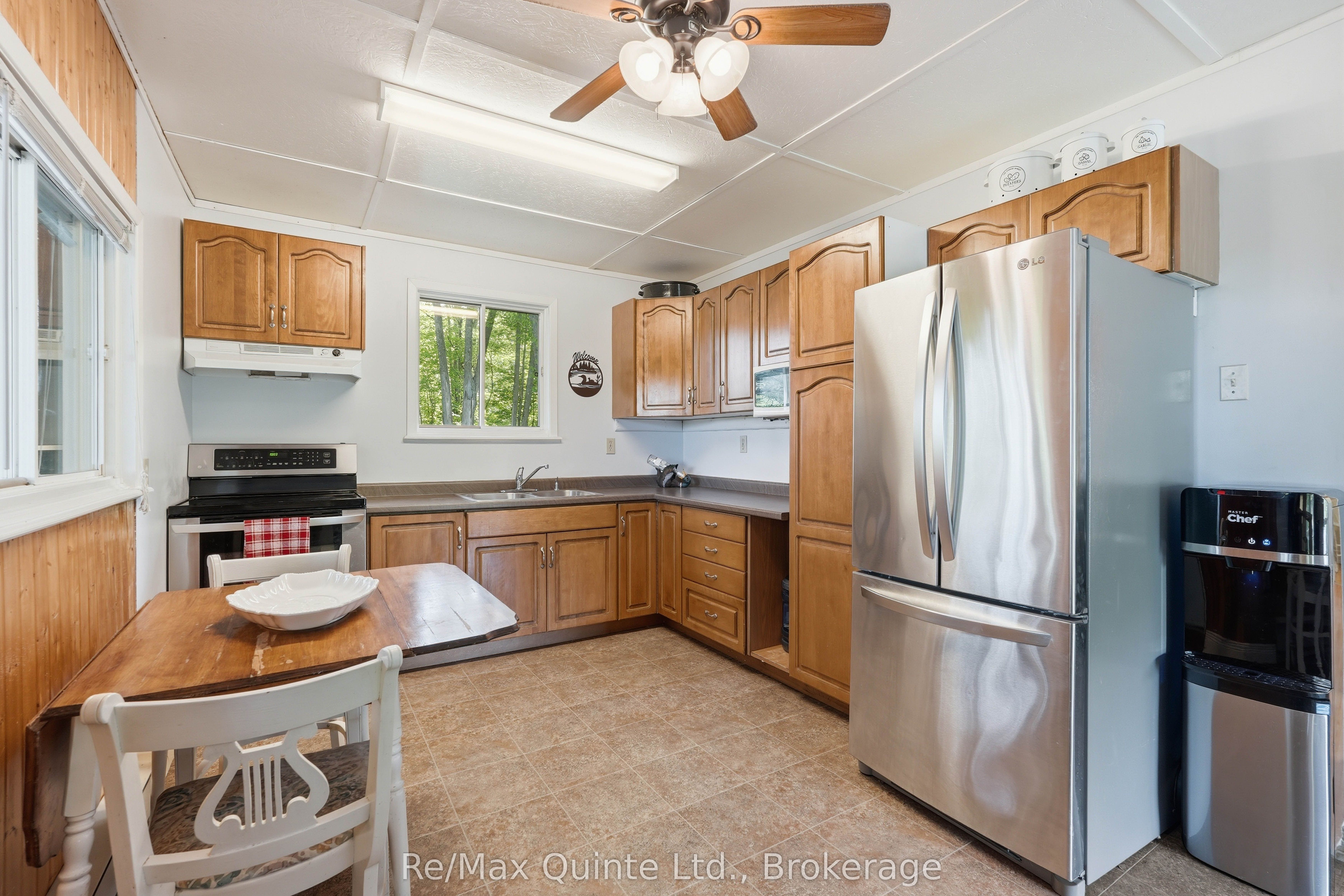 849 Bowen Road Property Photo 7