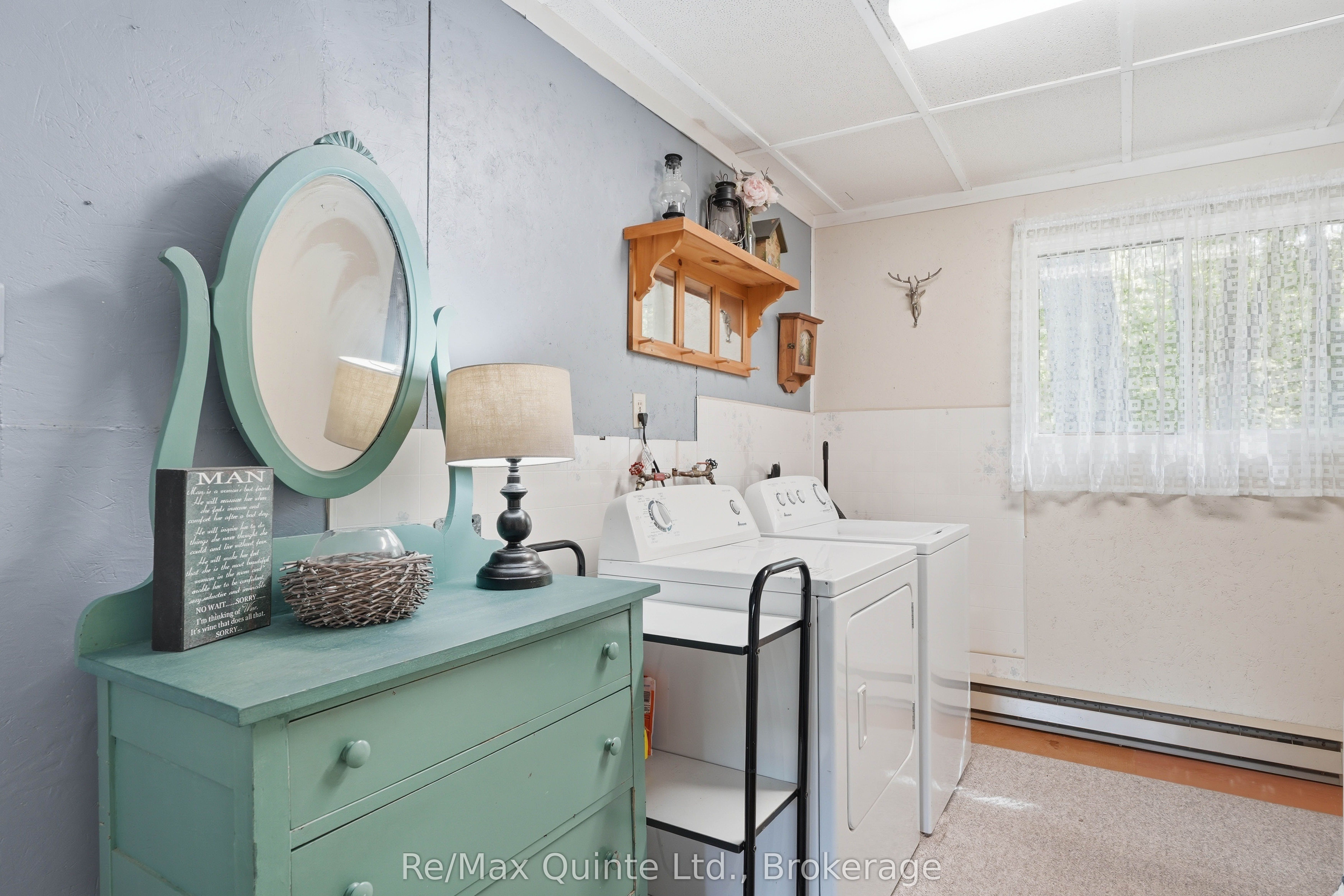 849 Bowen Road Property Photo 10