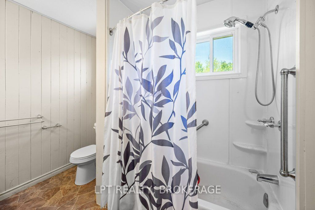 4342 Henderson Road Property Photo 15