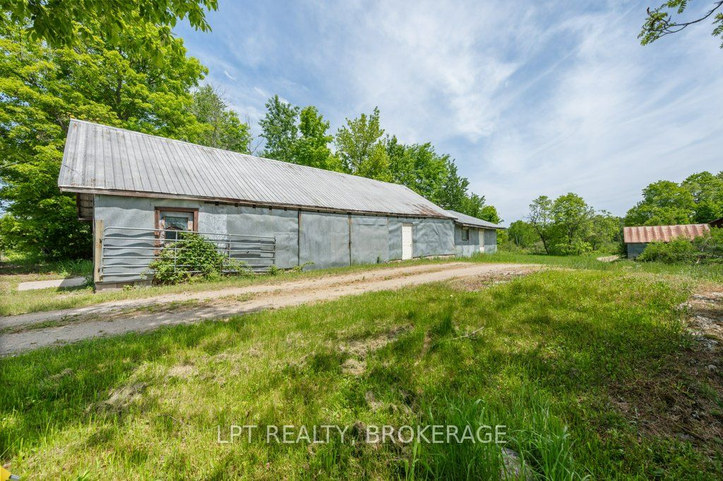 4342 Henderson Road Property Photo 39