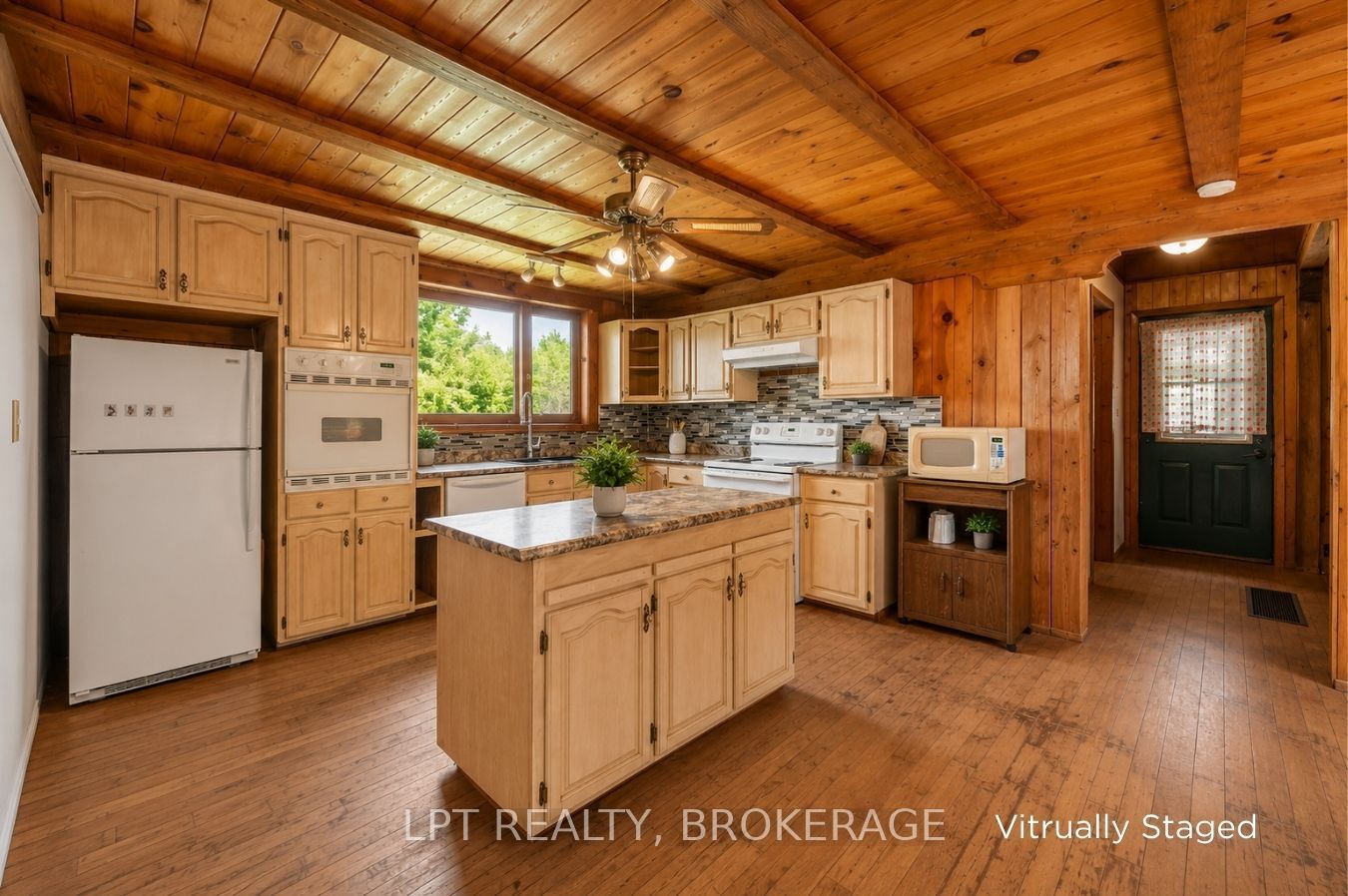4342 Henderson Road Property Photo 42