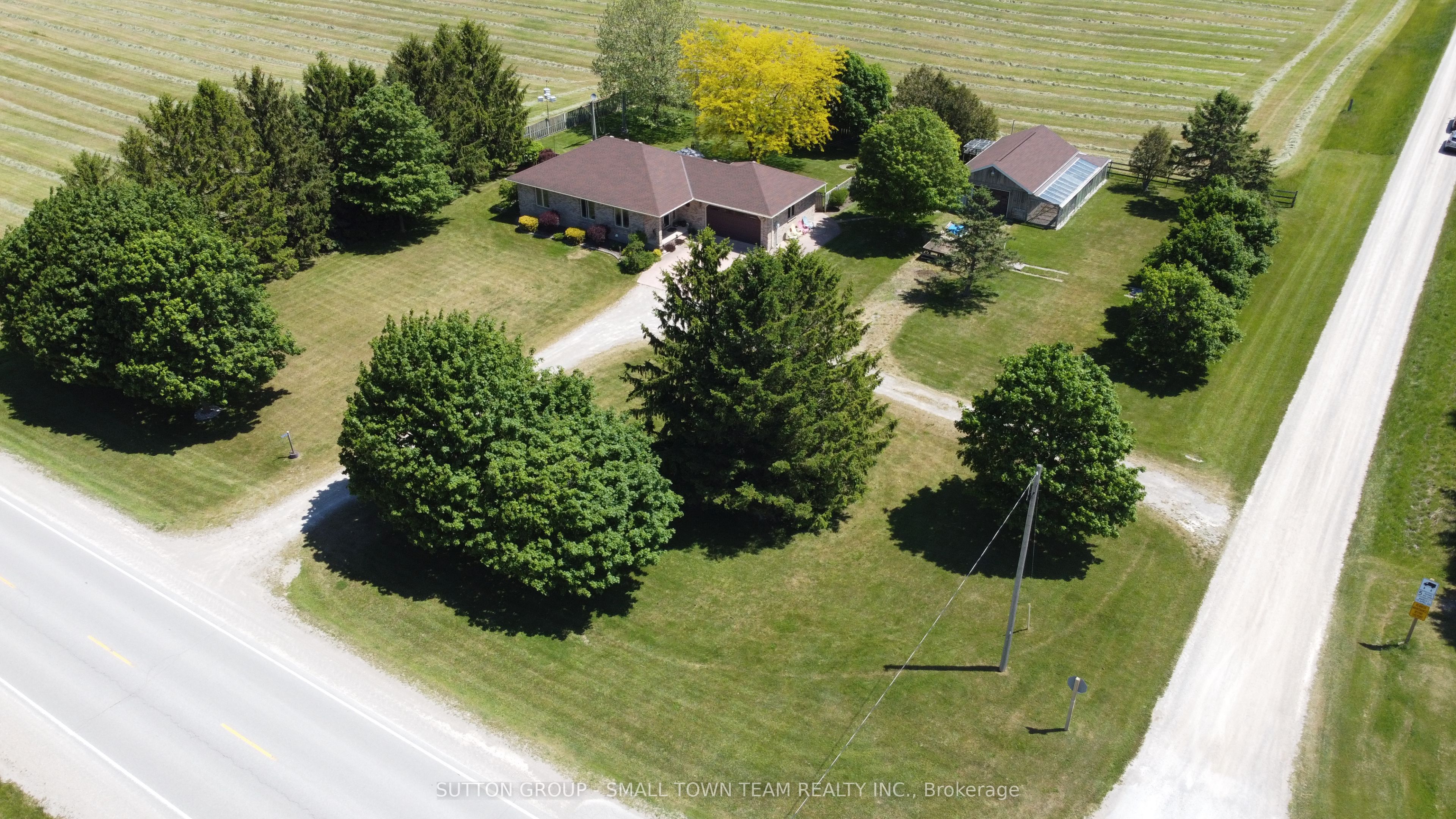 69612 Bronson Line Property Photo 1