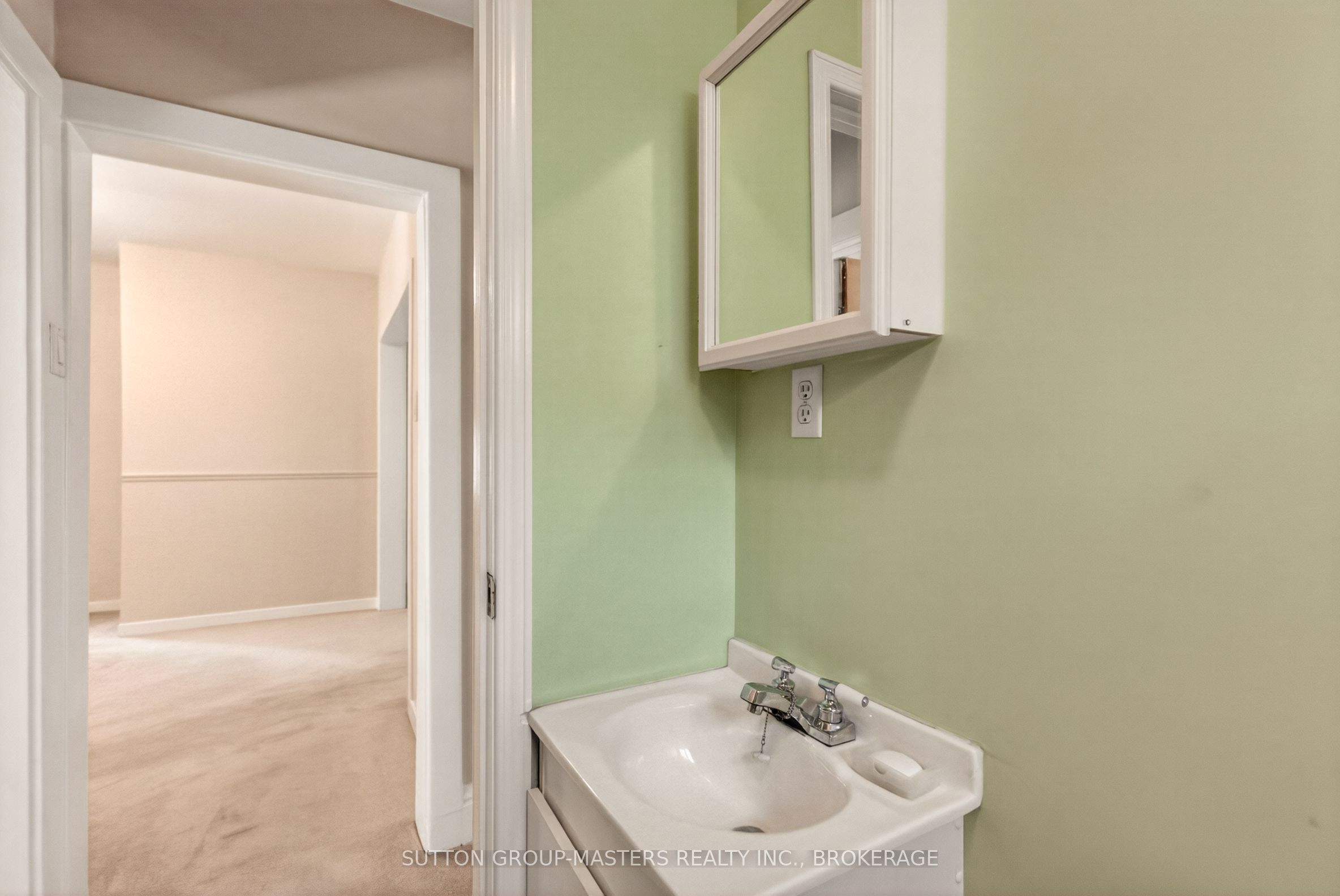 21 Connaught Street Property Photo 25