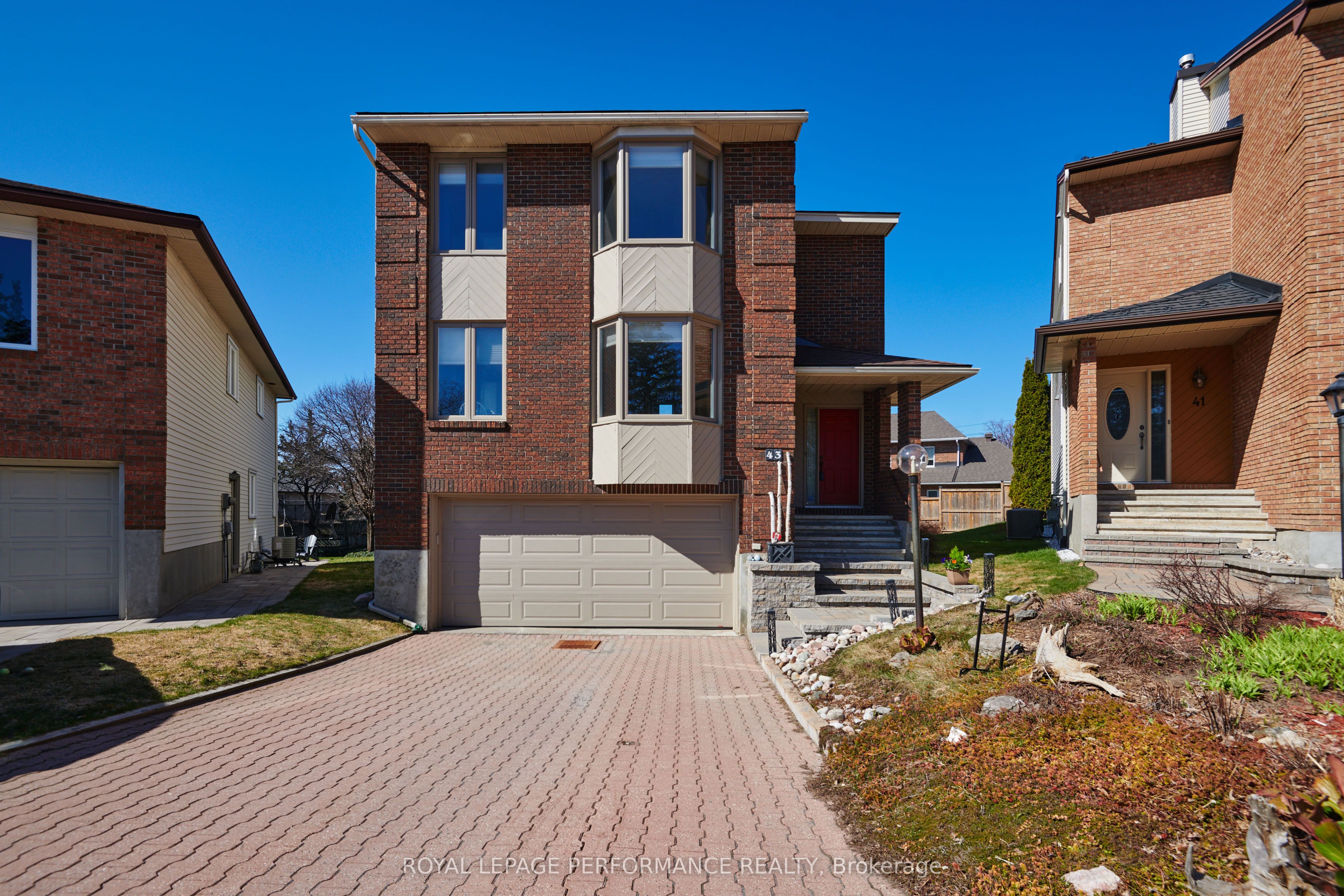 43 Waterview Court Property Photo 1