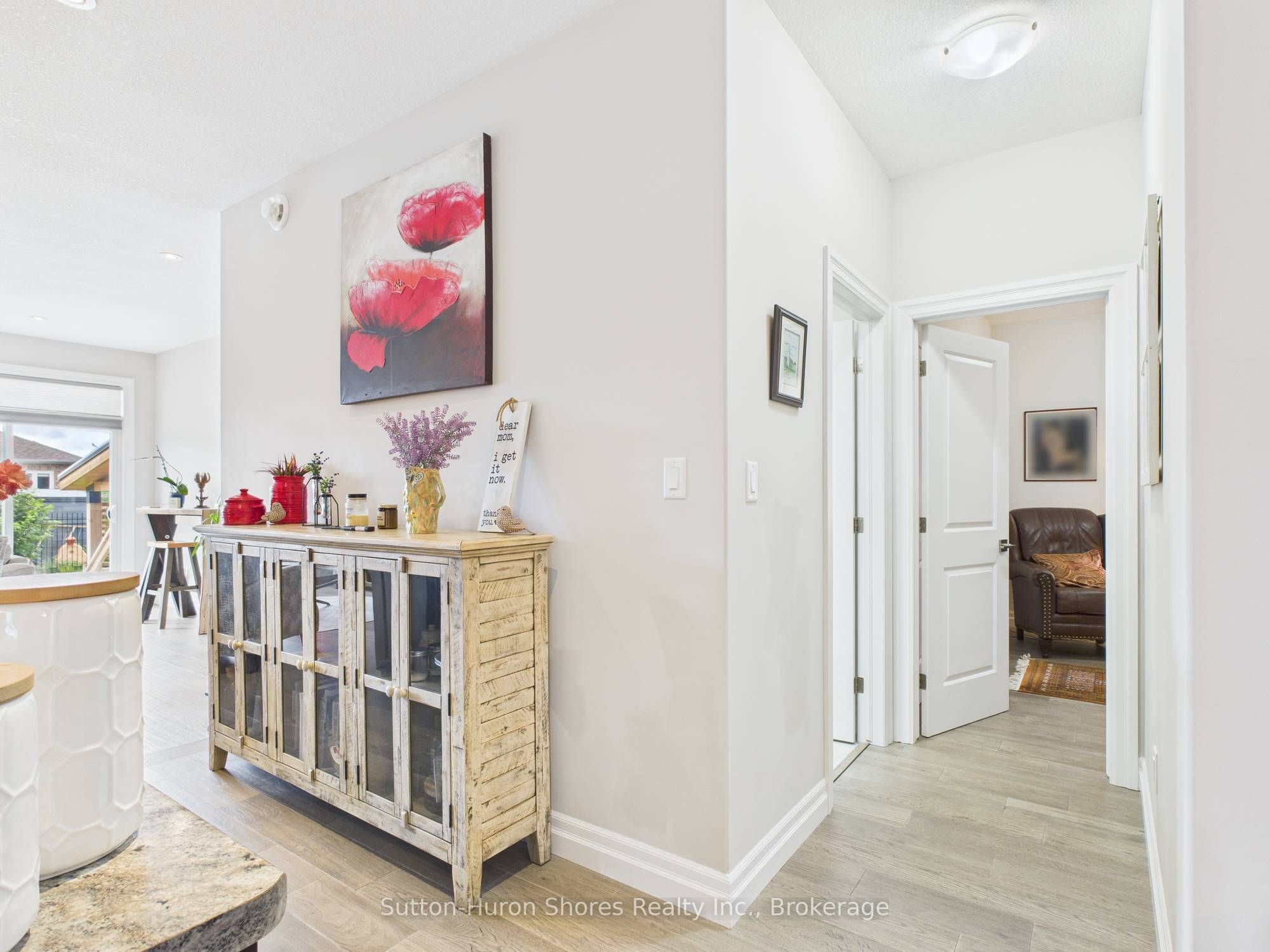 404 Devonshire Road Property Photo 12
