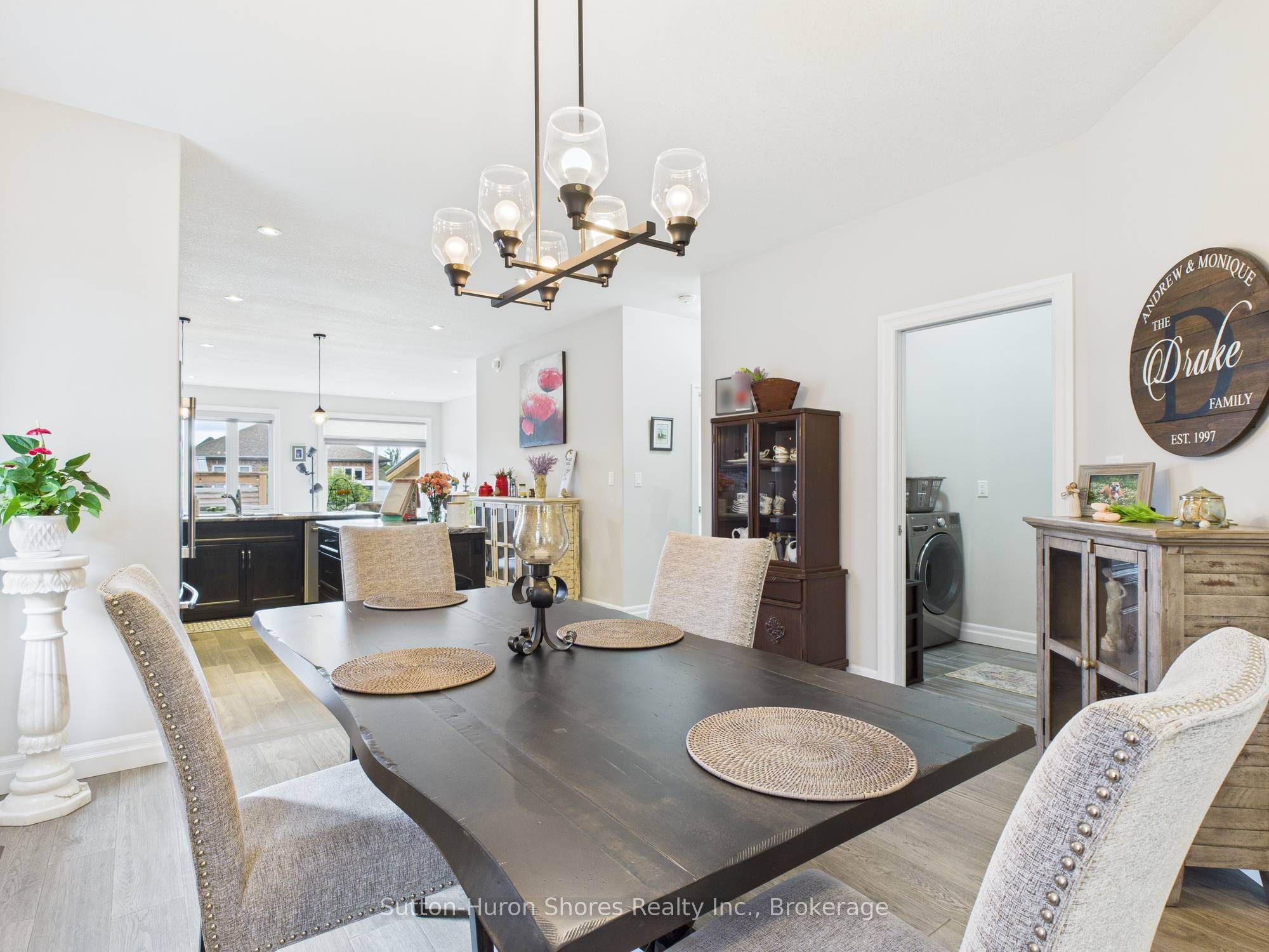 404 Devonshire Road Property Photo 18