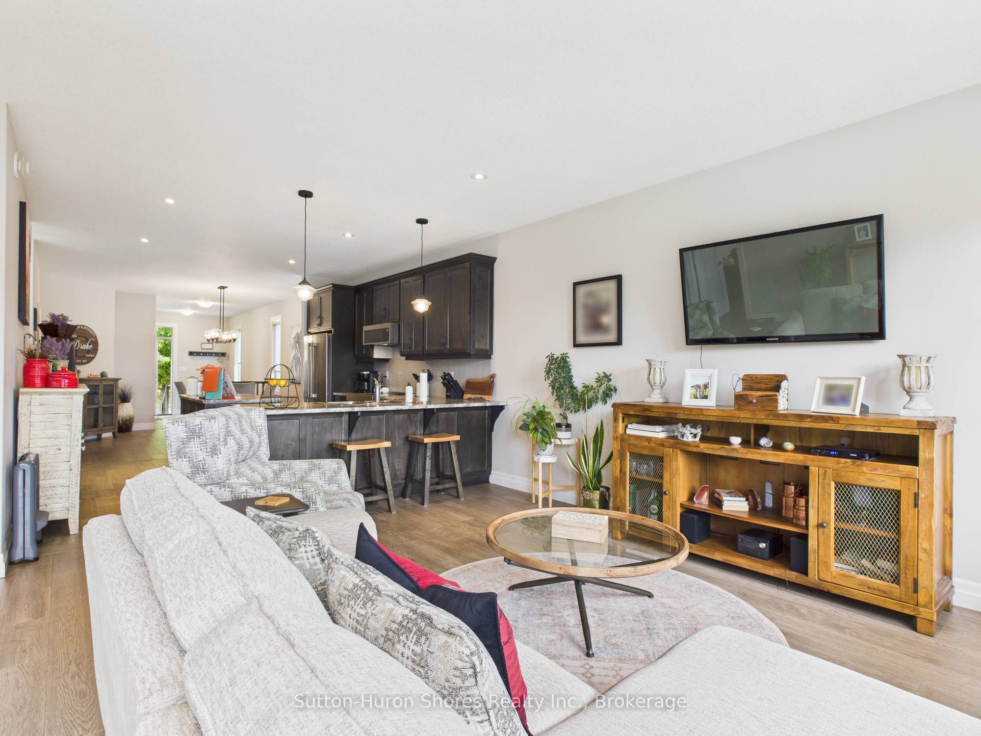 404 Devonshire Road Property Photo 20