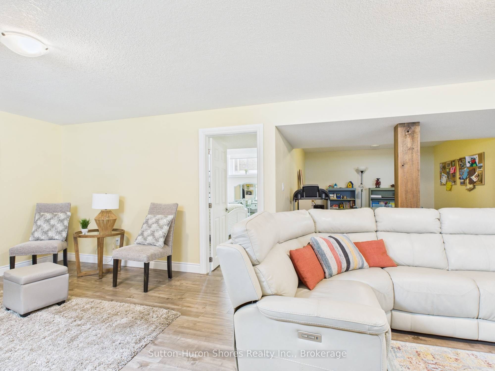 404 Devonshire Road Property Photo 29