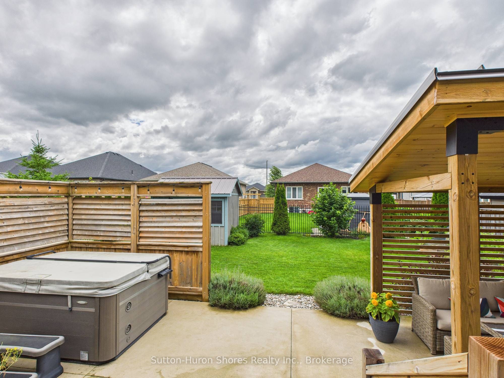 404 Devonshire Road Property Photo 37