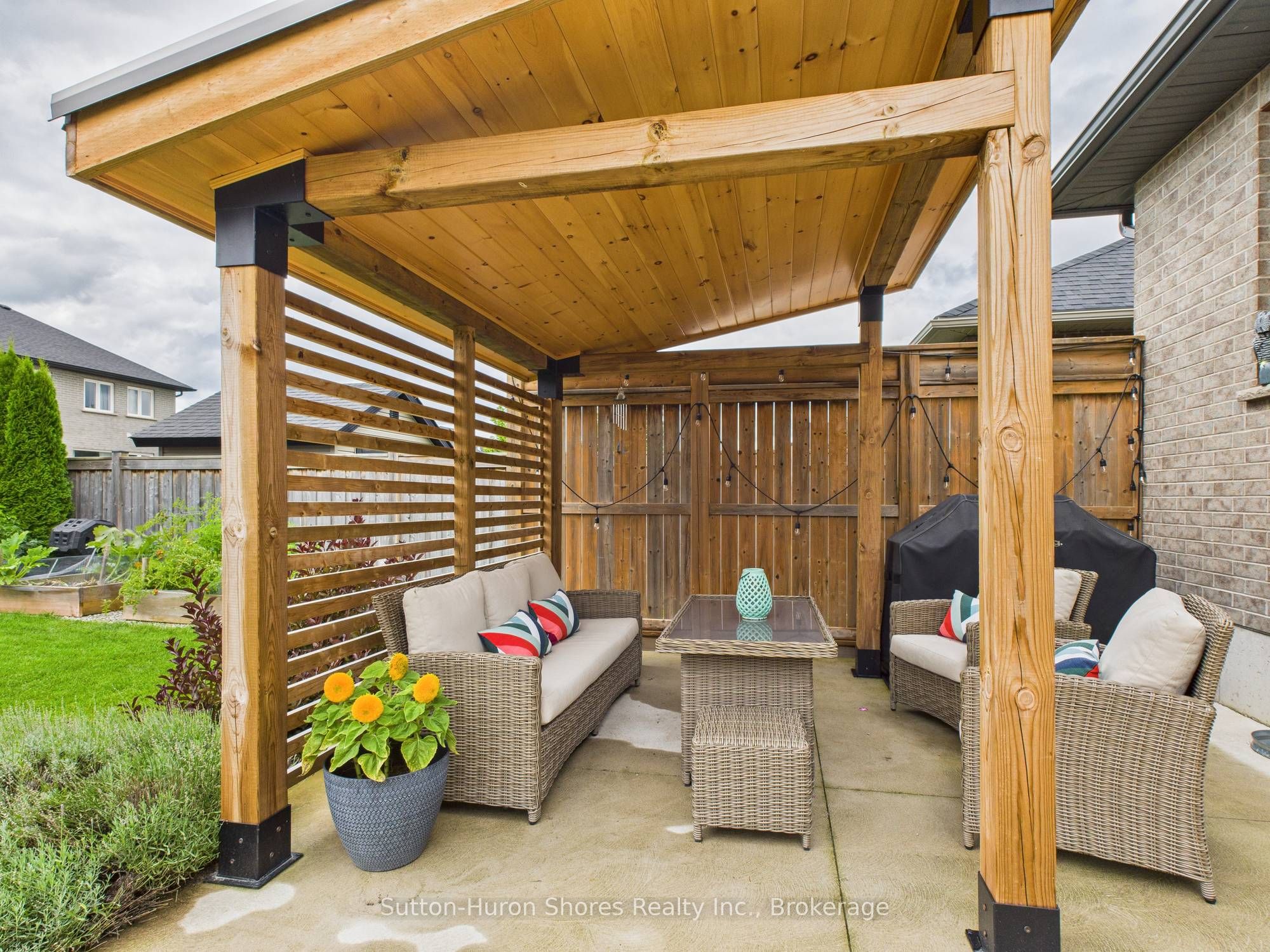 404 Devonshire Road Property Photo 38