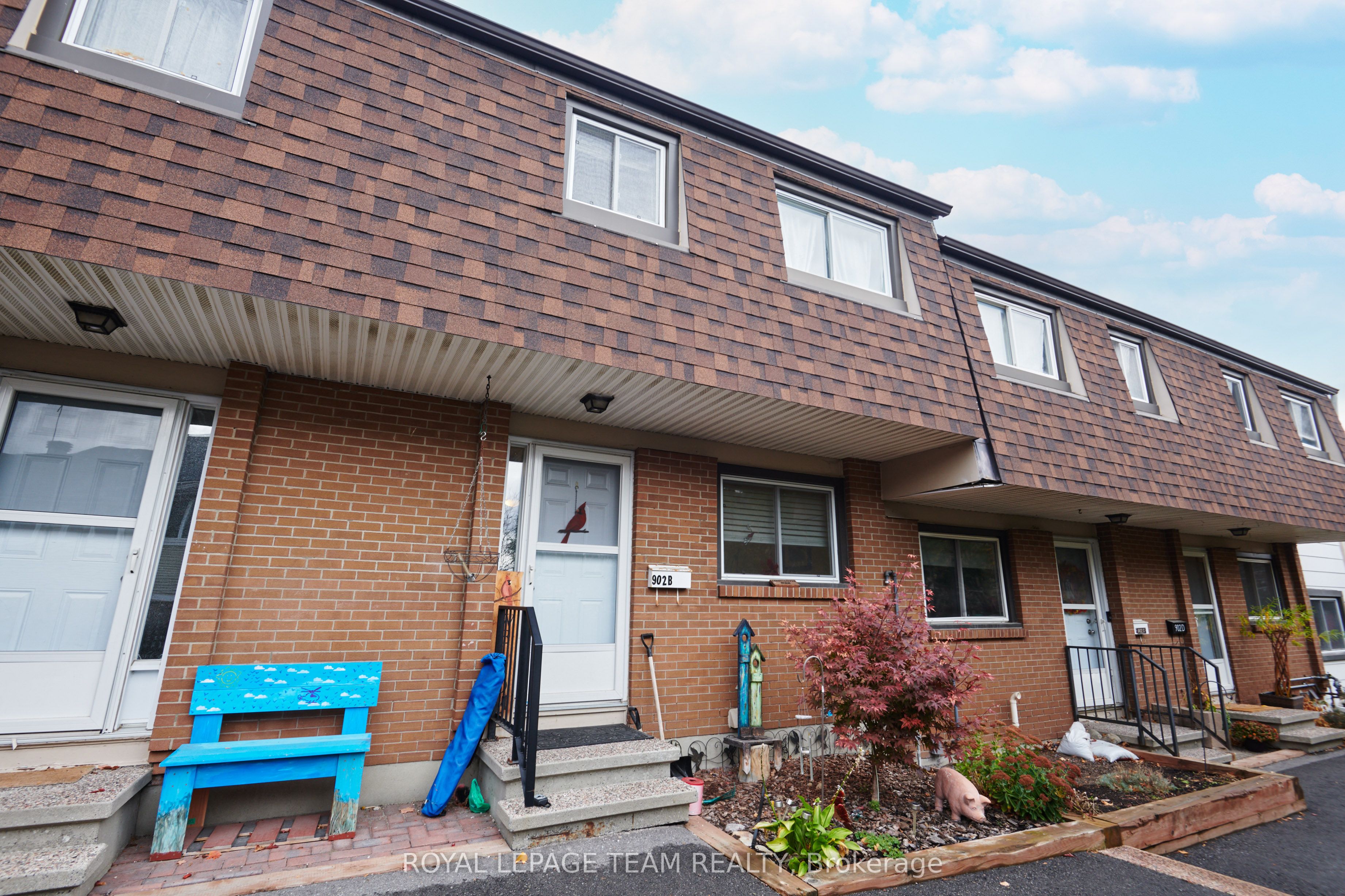 902 Elmsmere Road B Property Photo 1