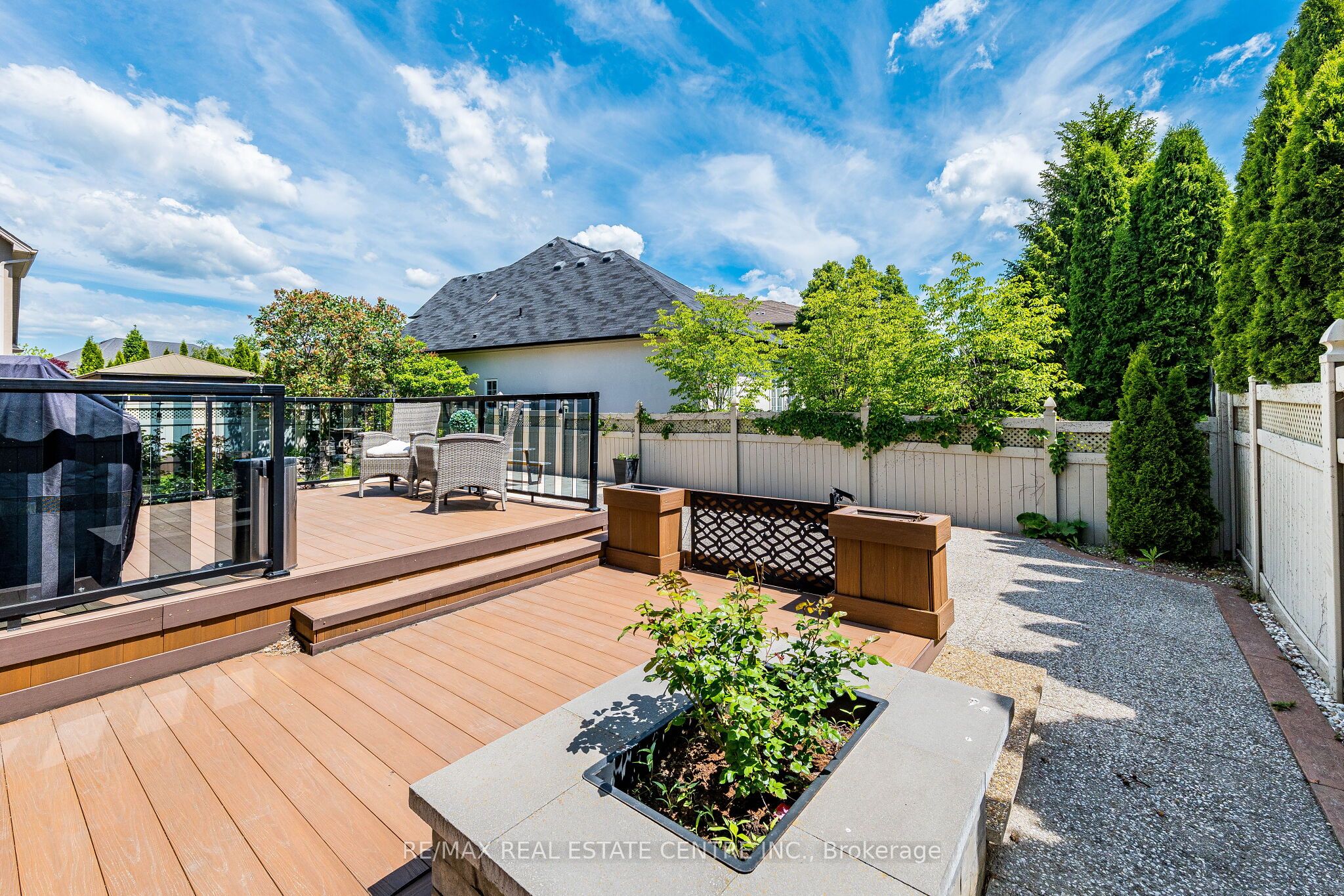 137 Cloverleaf Drive Ancaster Property Photo 45