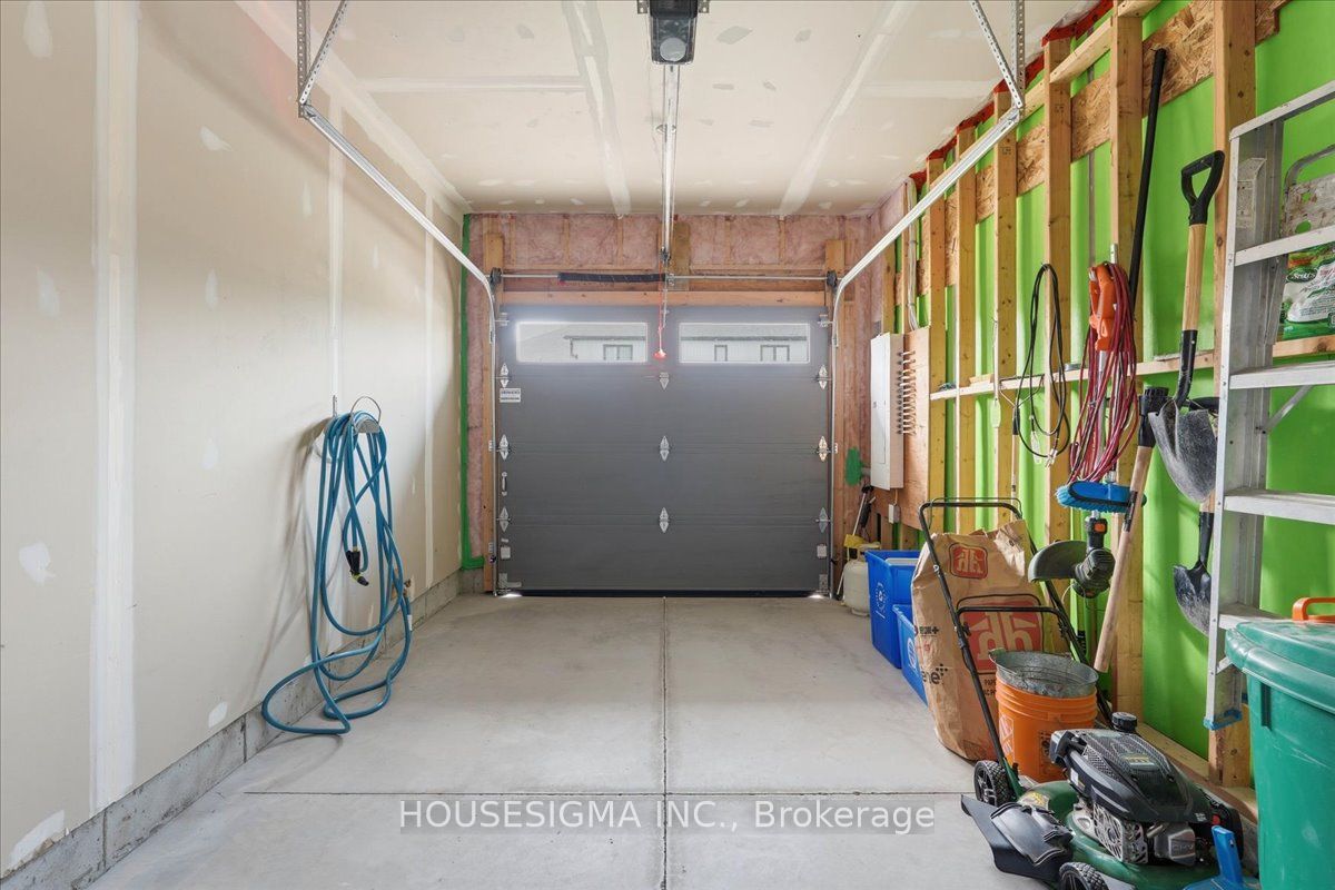 54 Campbell Crescent Property Photo 29
