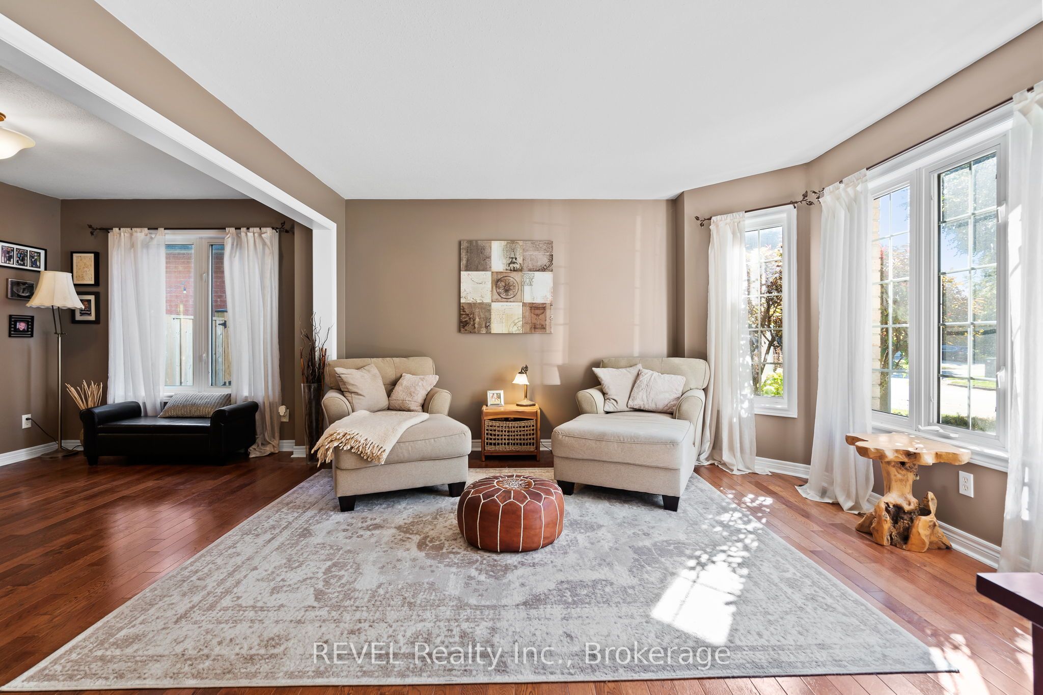 98 Debora Drive Property Photo 16