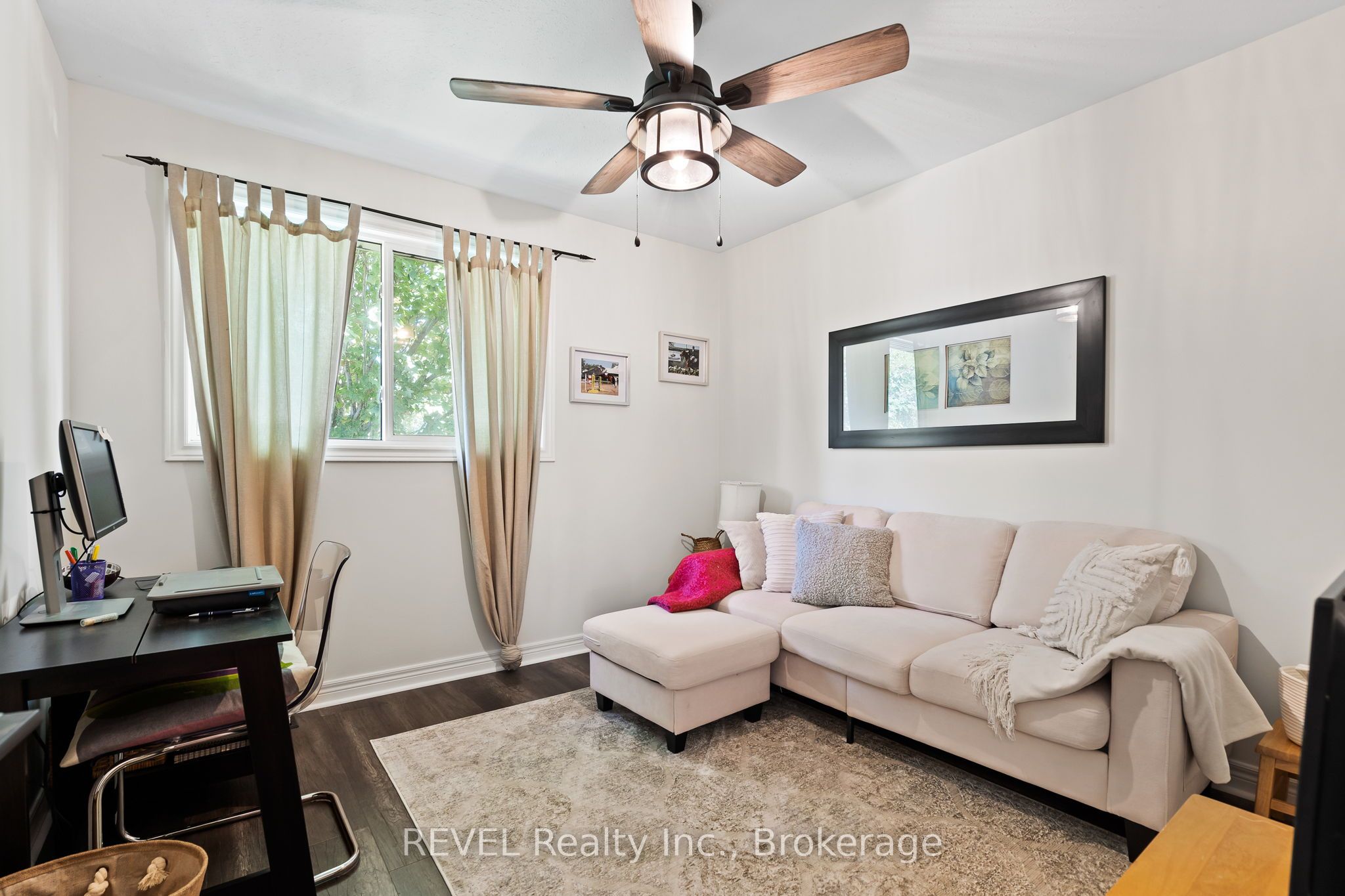 98 Debora Drive Property Photo 33