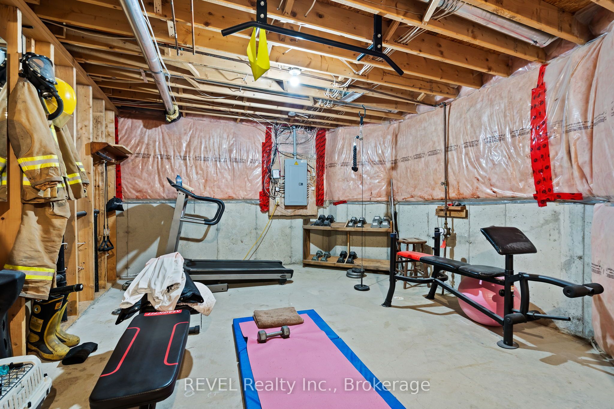 98 Debora Drive Property Photo 39