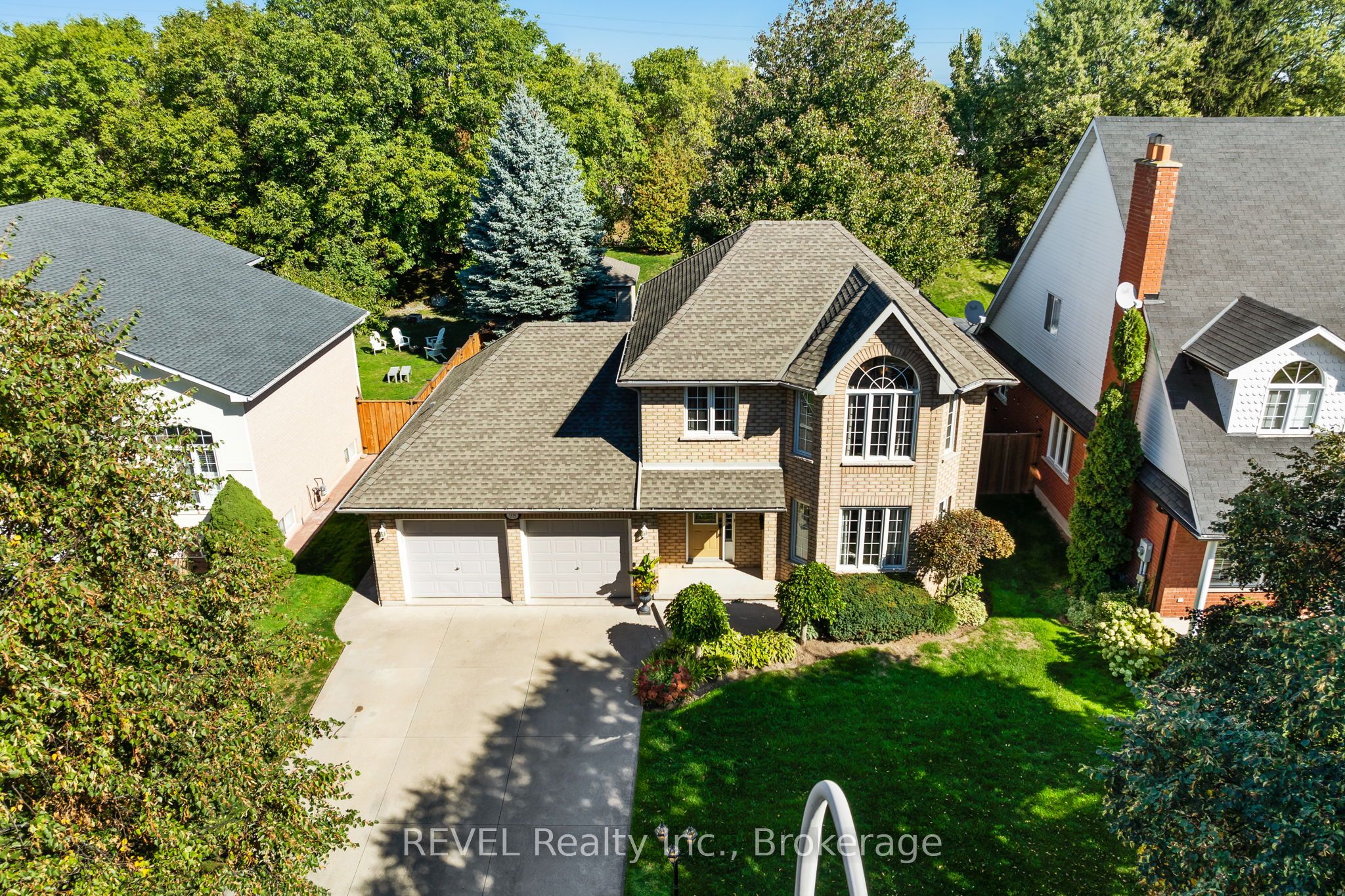 98 Debora Drive Property Photo 41