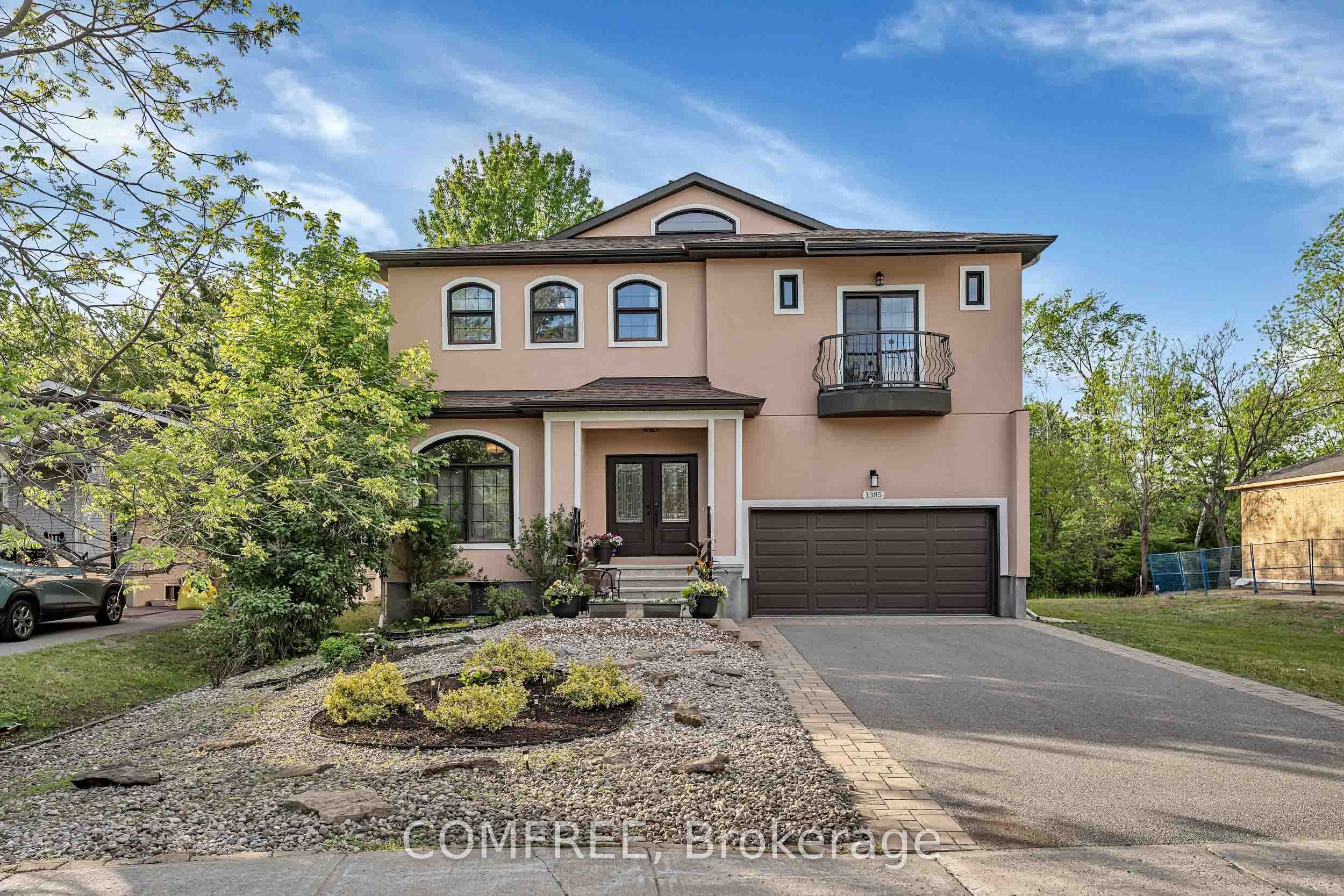 1385 McMahon Avenue Property Photo 1