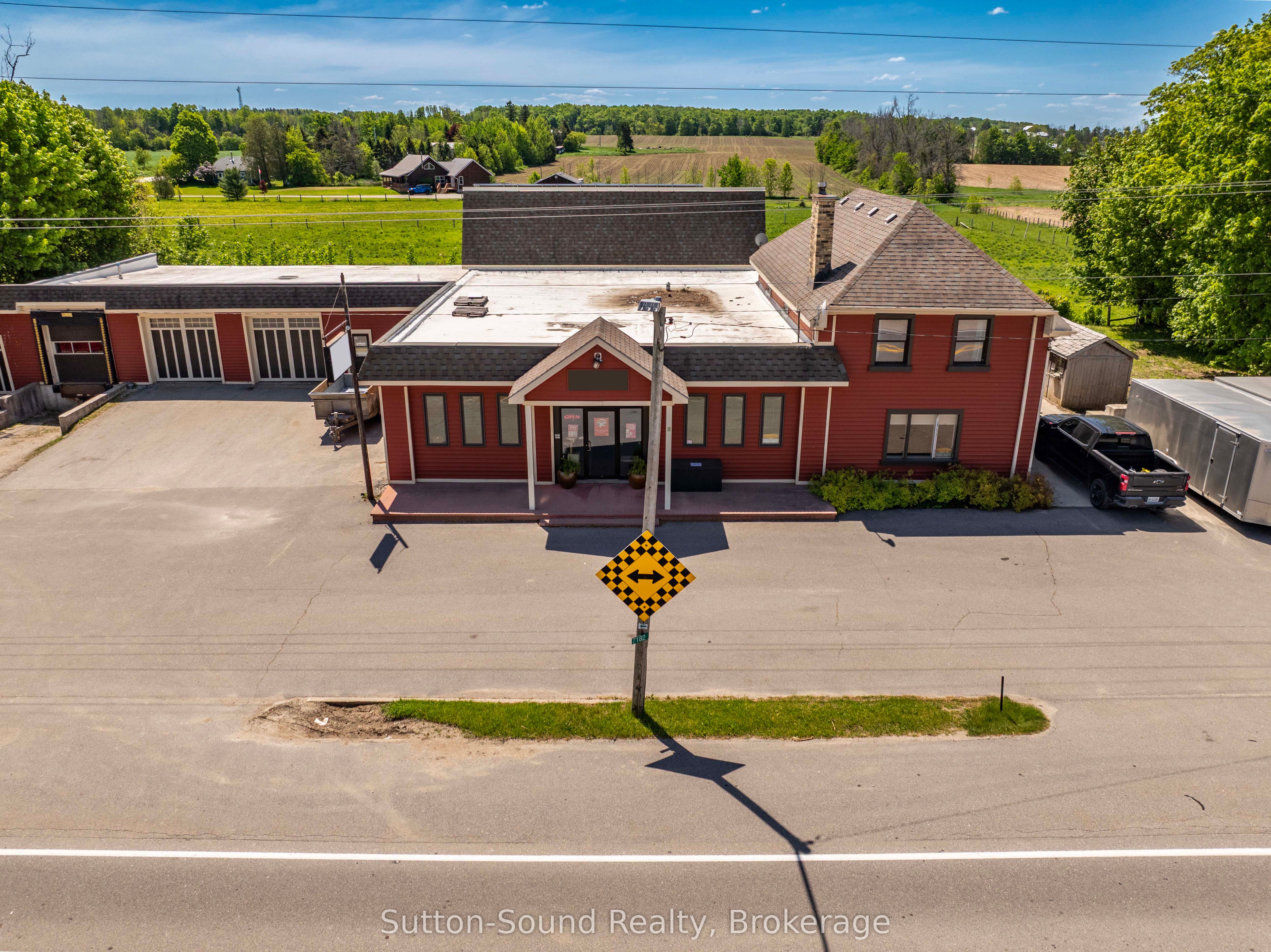 7182 Highway 21 Property Photo 1