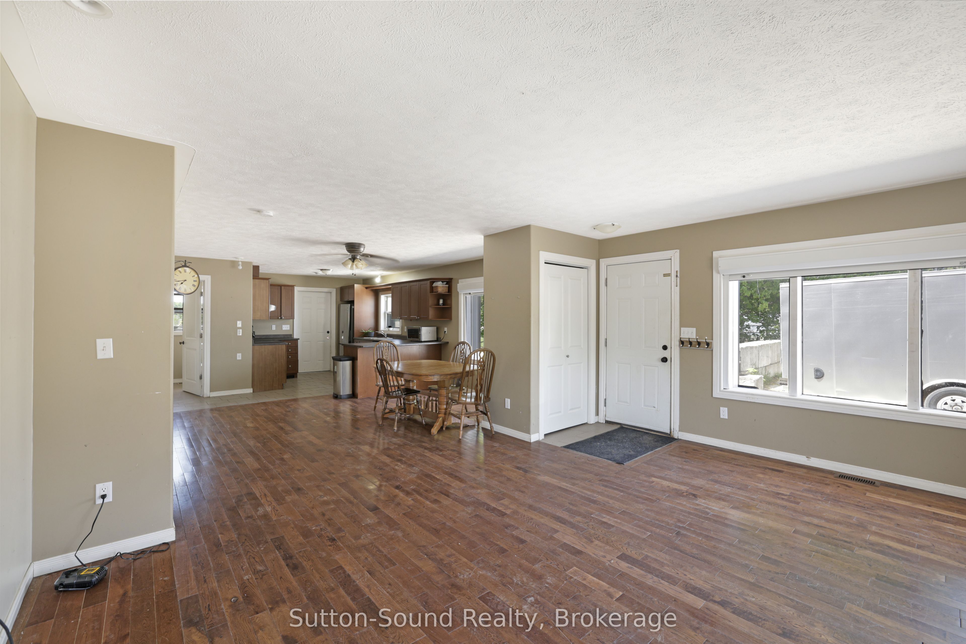 7182 Highway 21 Property Photo 7