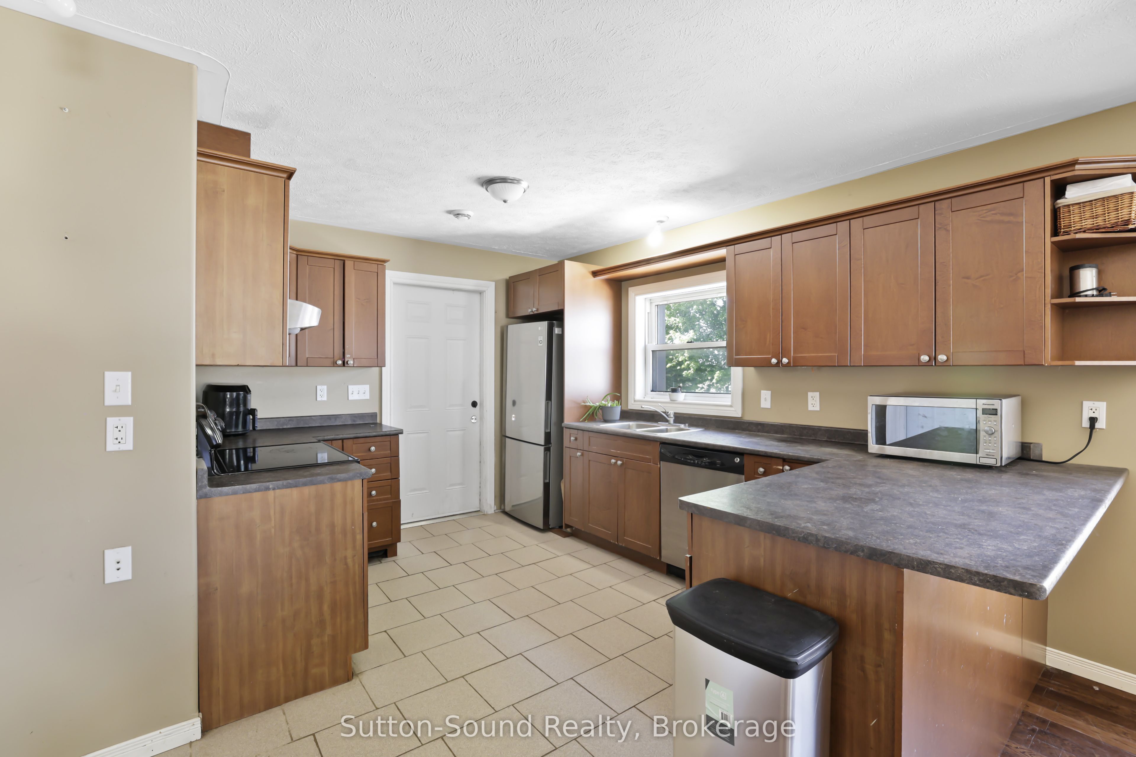7182 Highway 21 Property Photo 8