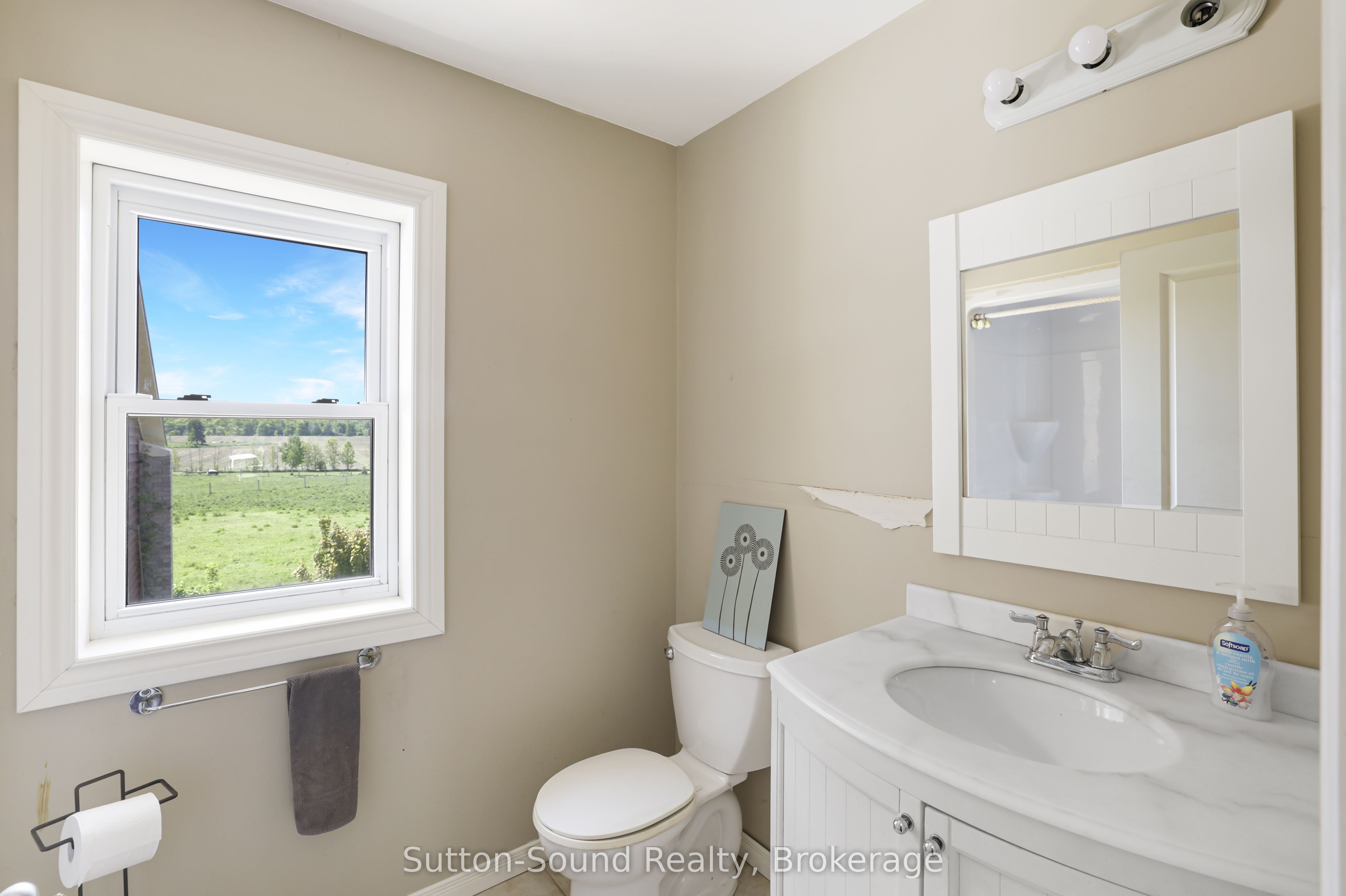 7182 Highway 21 Property Photo 9
