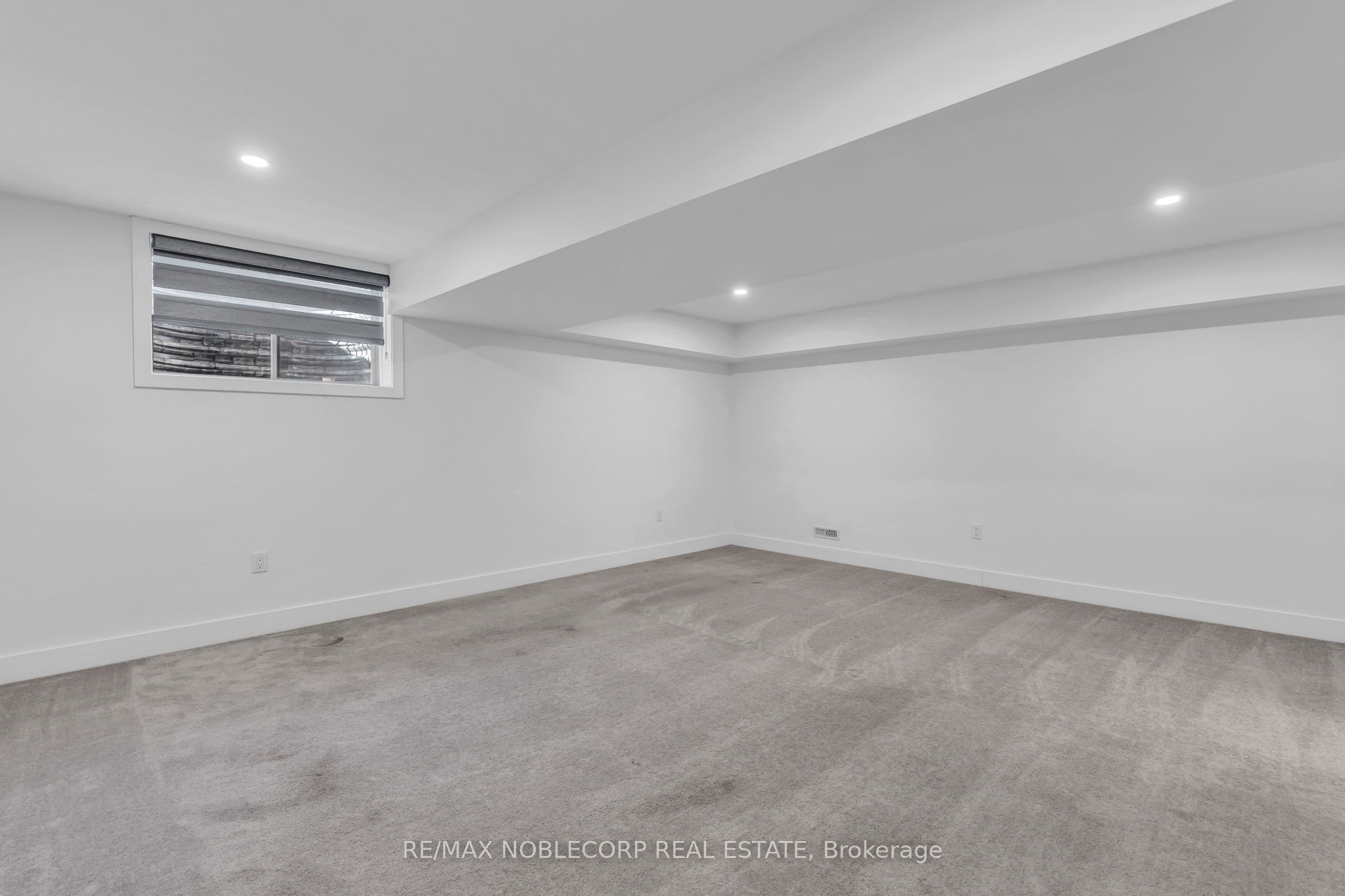 745 Chelton Road 15 Property Photo 41